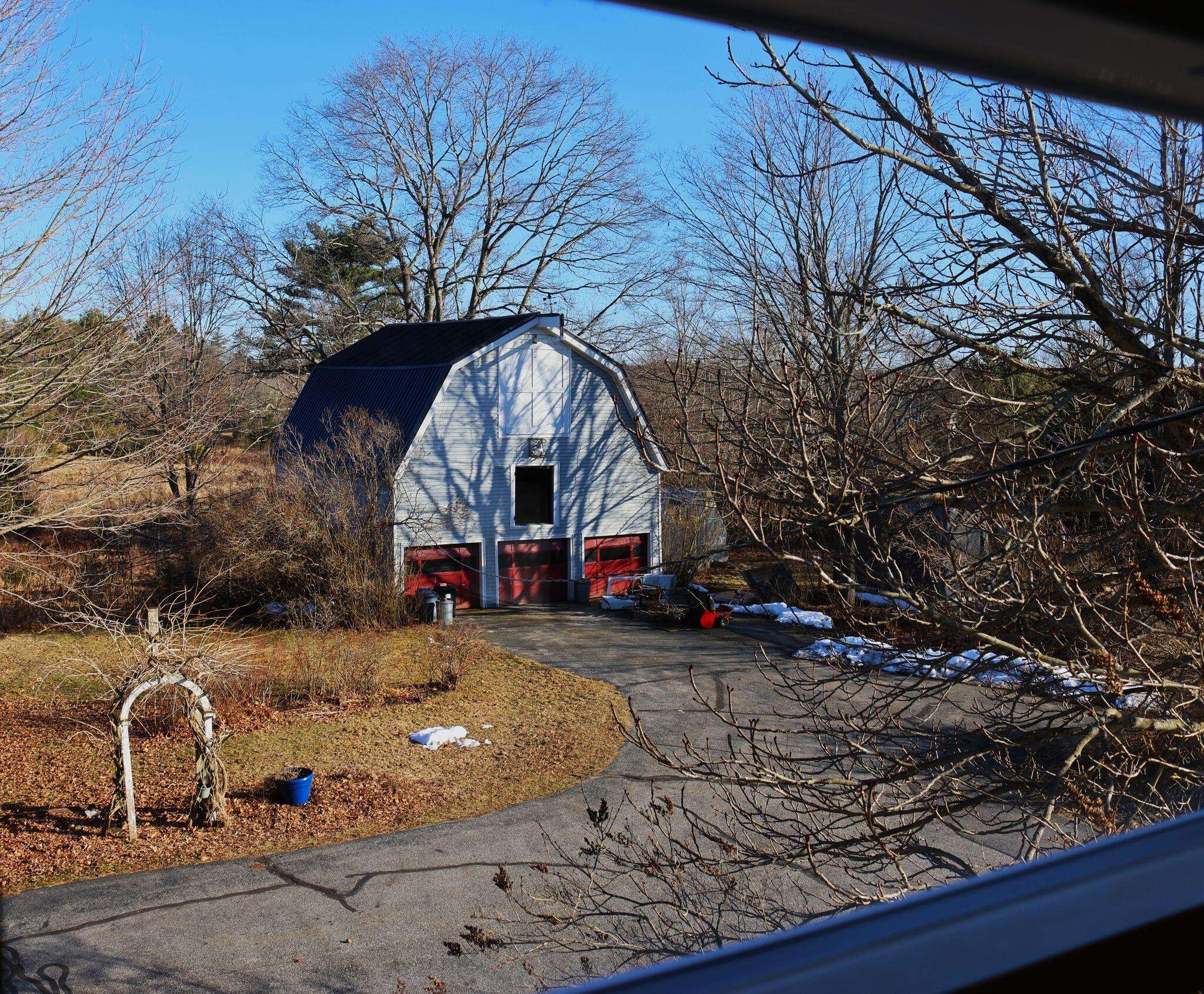 Standish, ME 04084,1063 Chadbourne RD