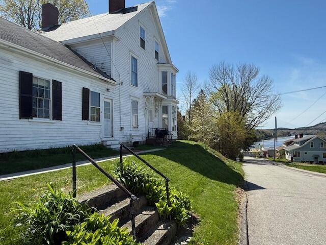 Bucksport, ME 04416,21 Federal ST