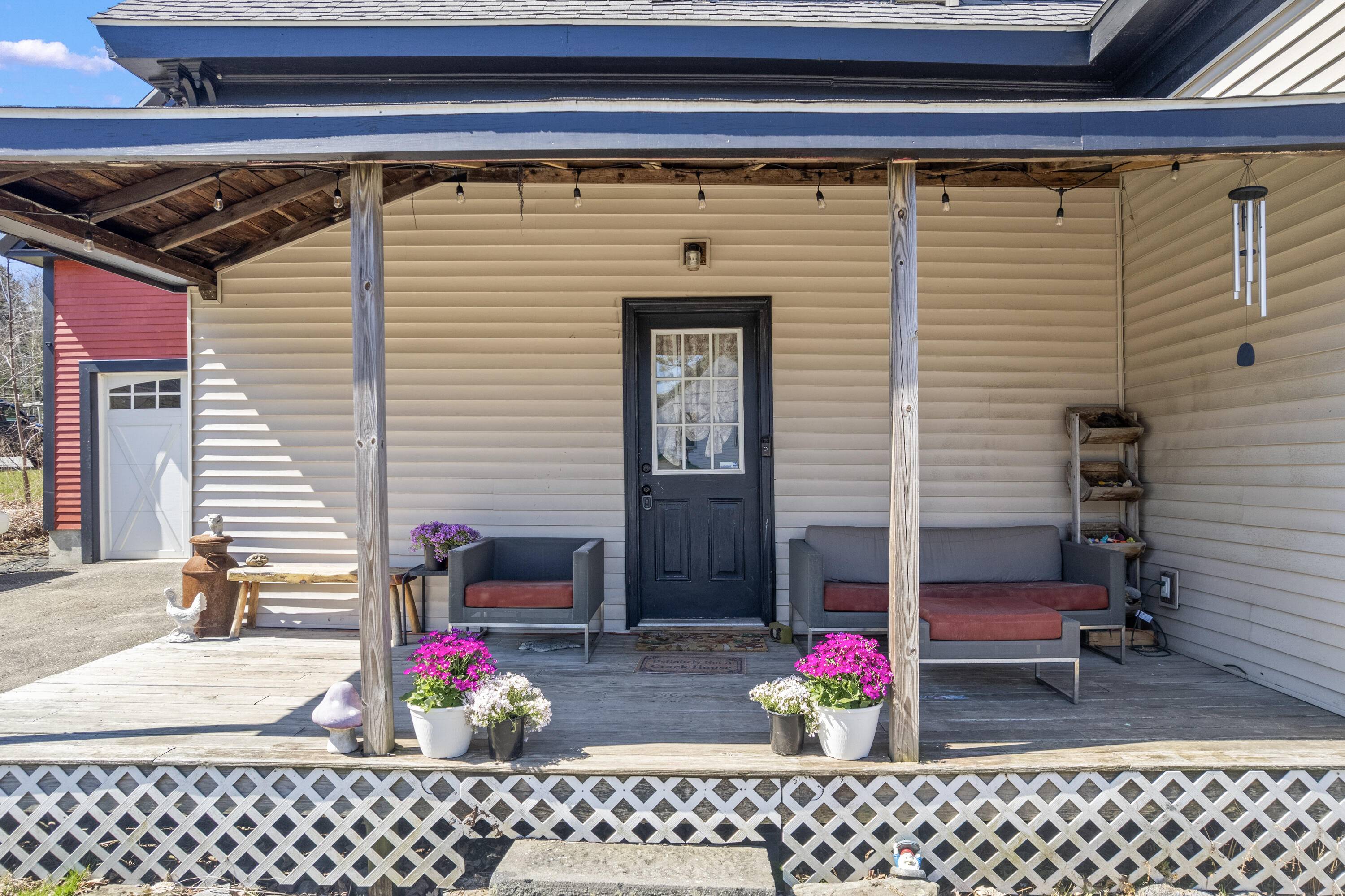 Waldoboro, ME 04572,974 Winslows Mills RD
