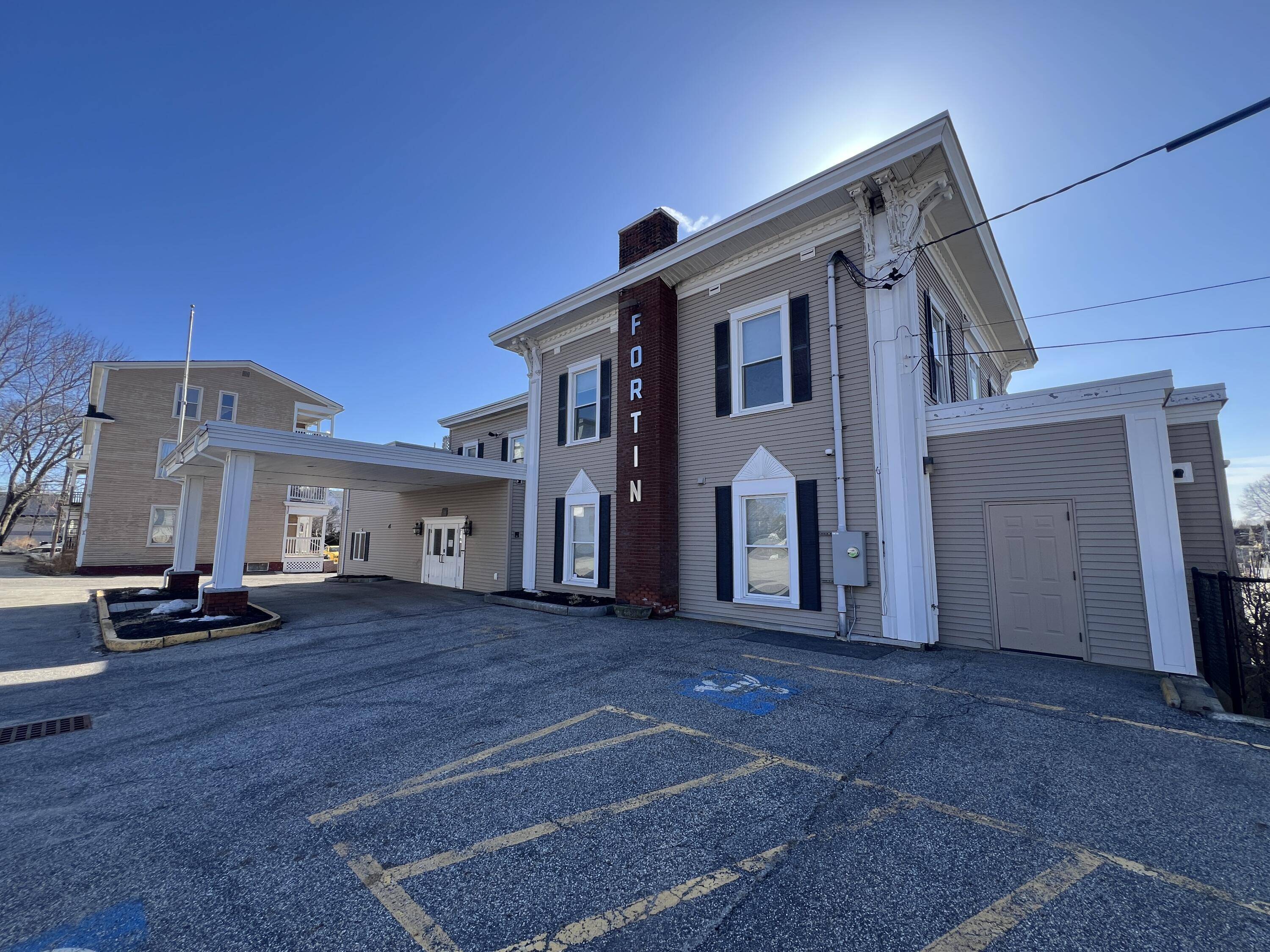 Lewiston, ME 04240,70 Horton ST