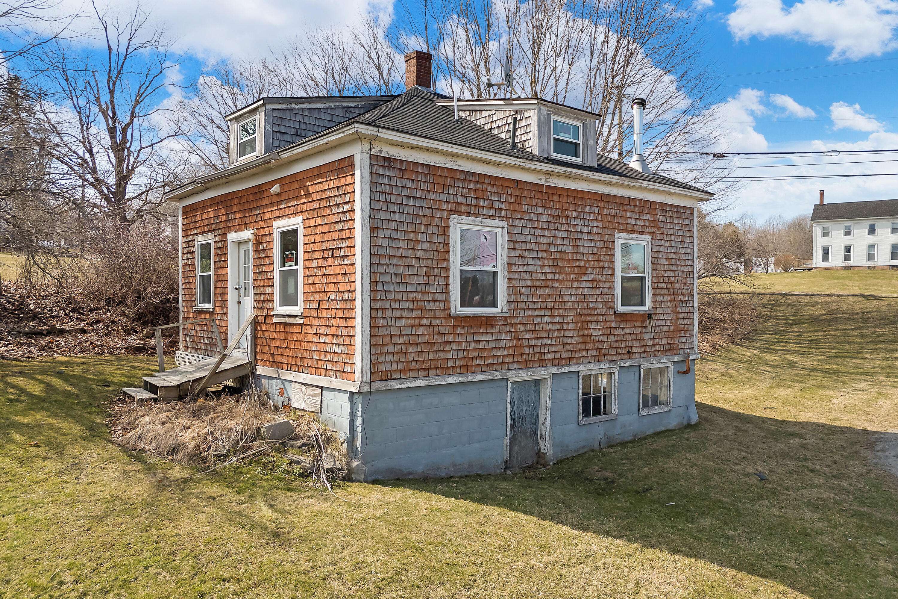 Thomaston, ME 04861,76 Fish ST