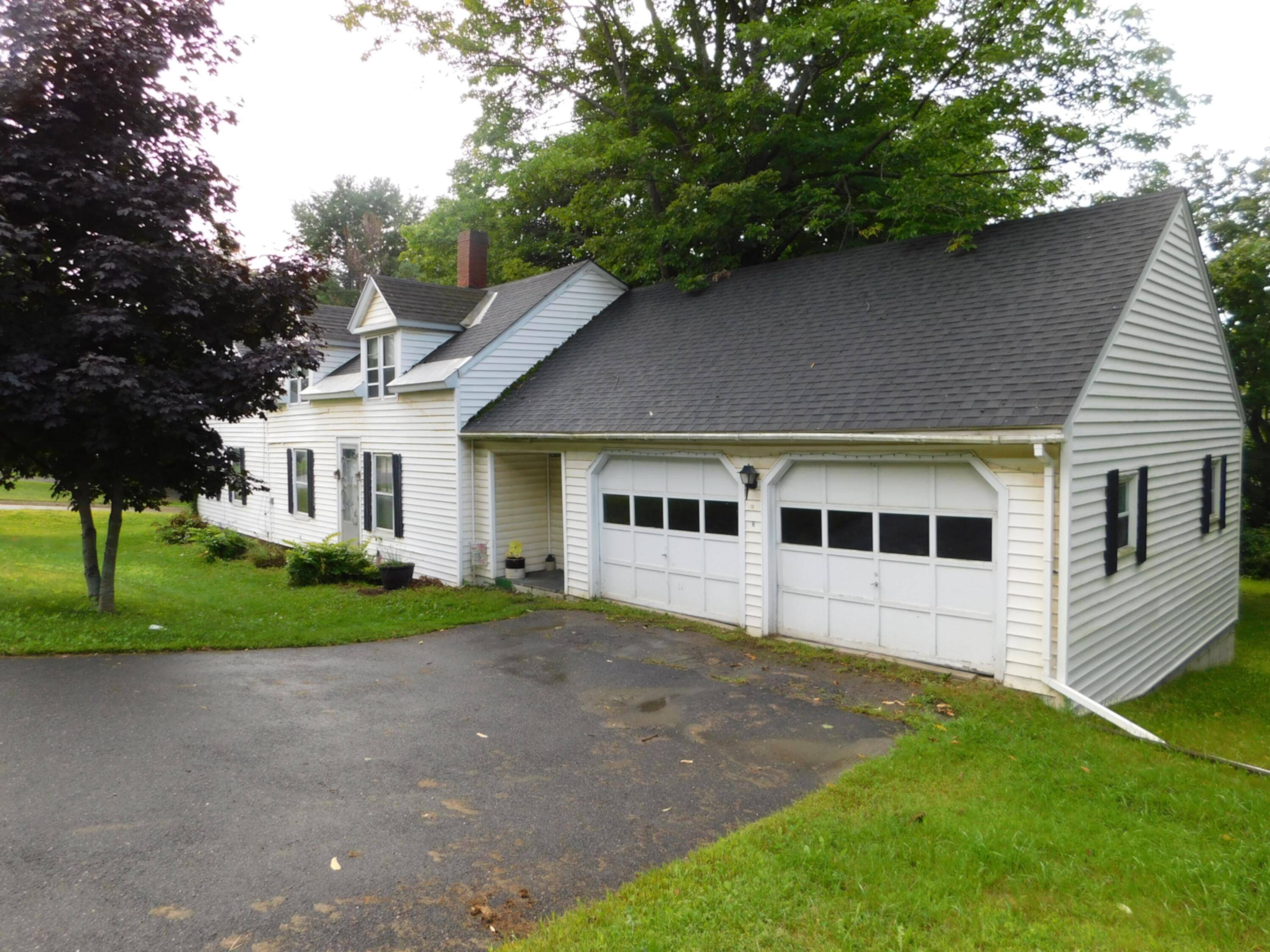 Dexter, ME 04930,73 Spring ST