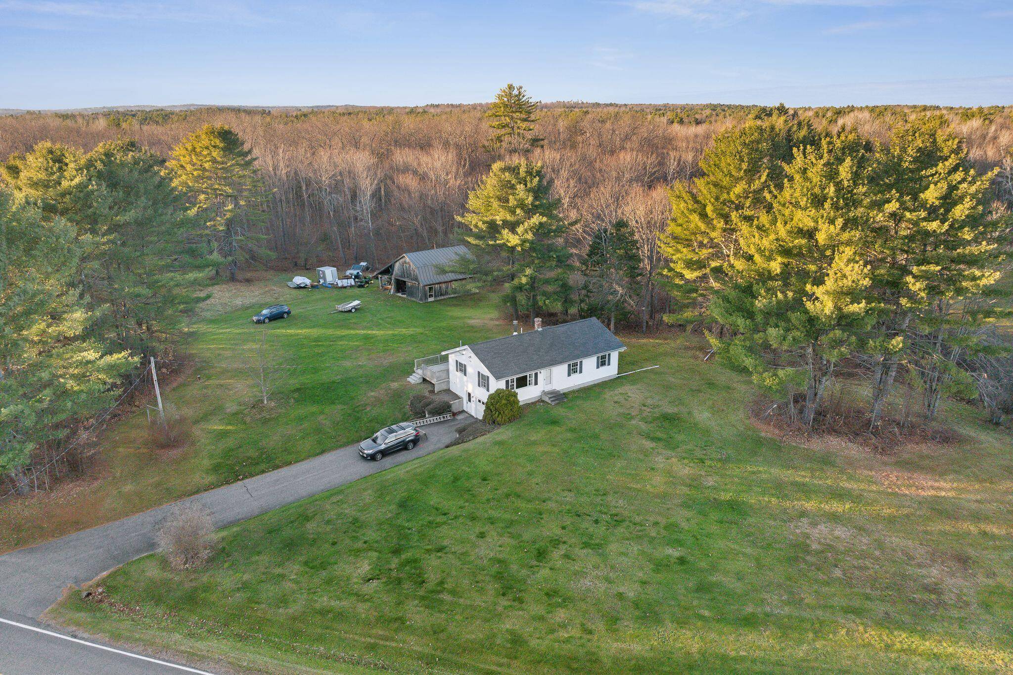 Vassalboro, ME 04989,492 Webber Pond RD