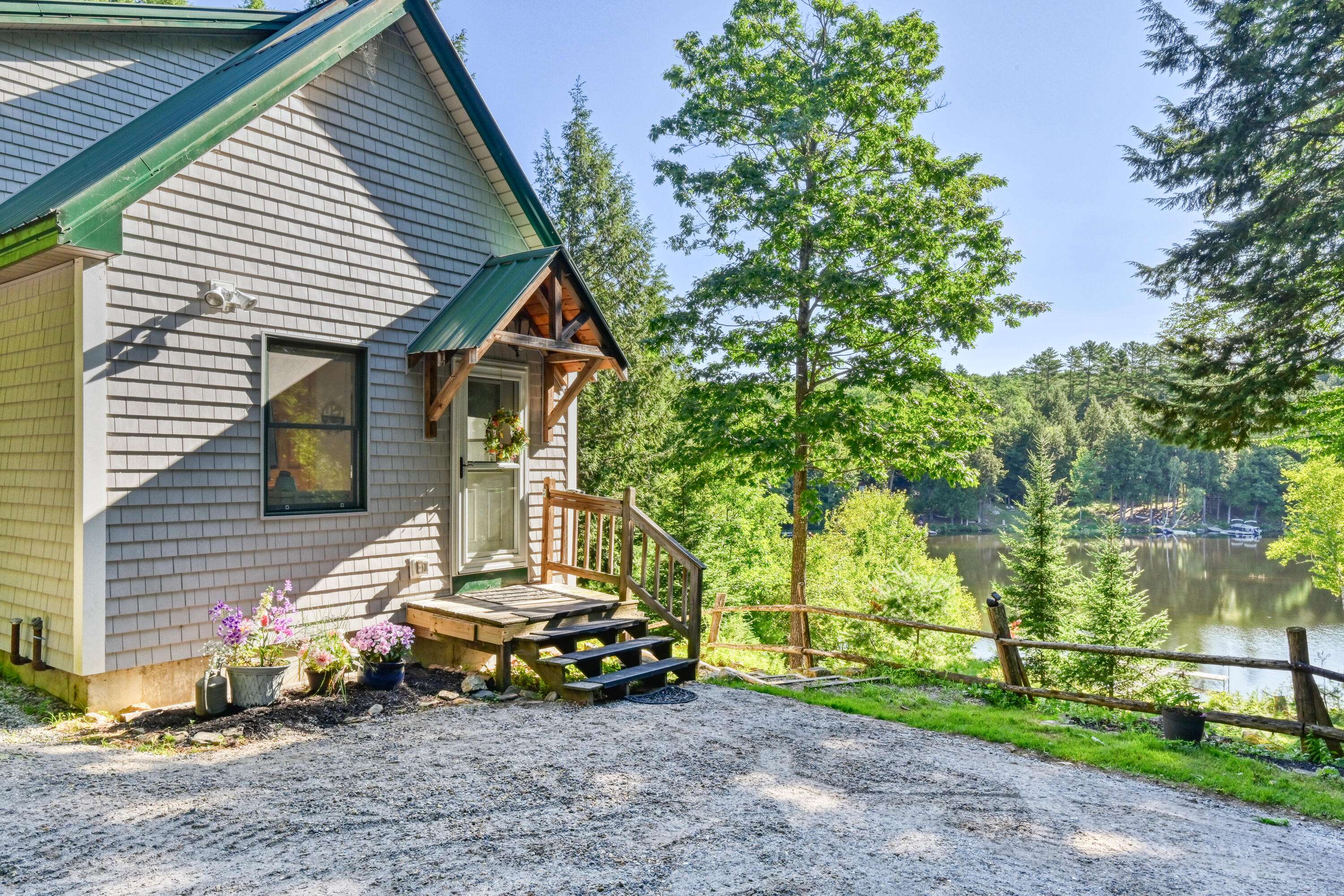 Norway, ME 04268,18 Boulder WAY