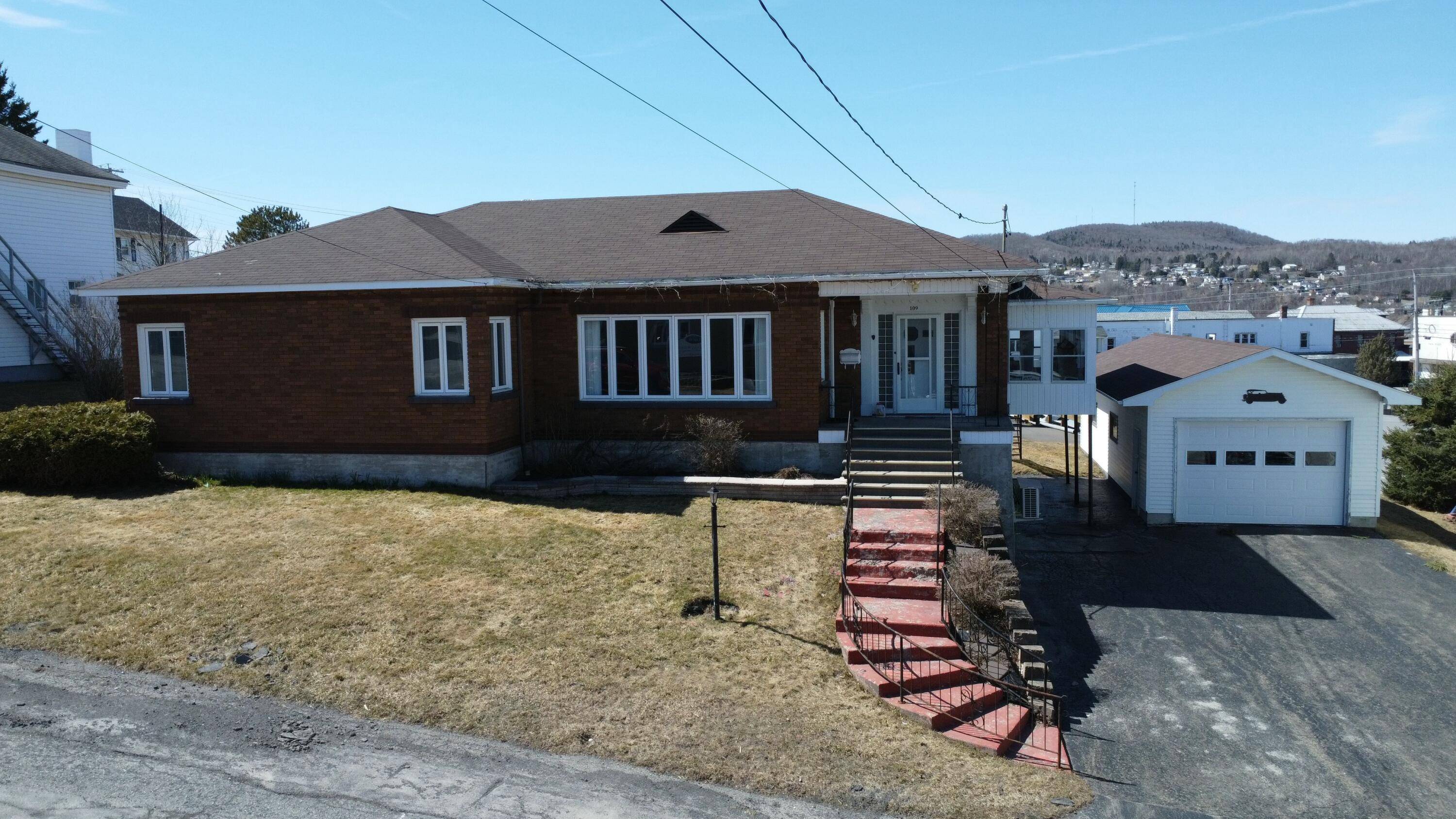 Madawaska, ME 04756,109 10th AVE