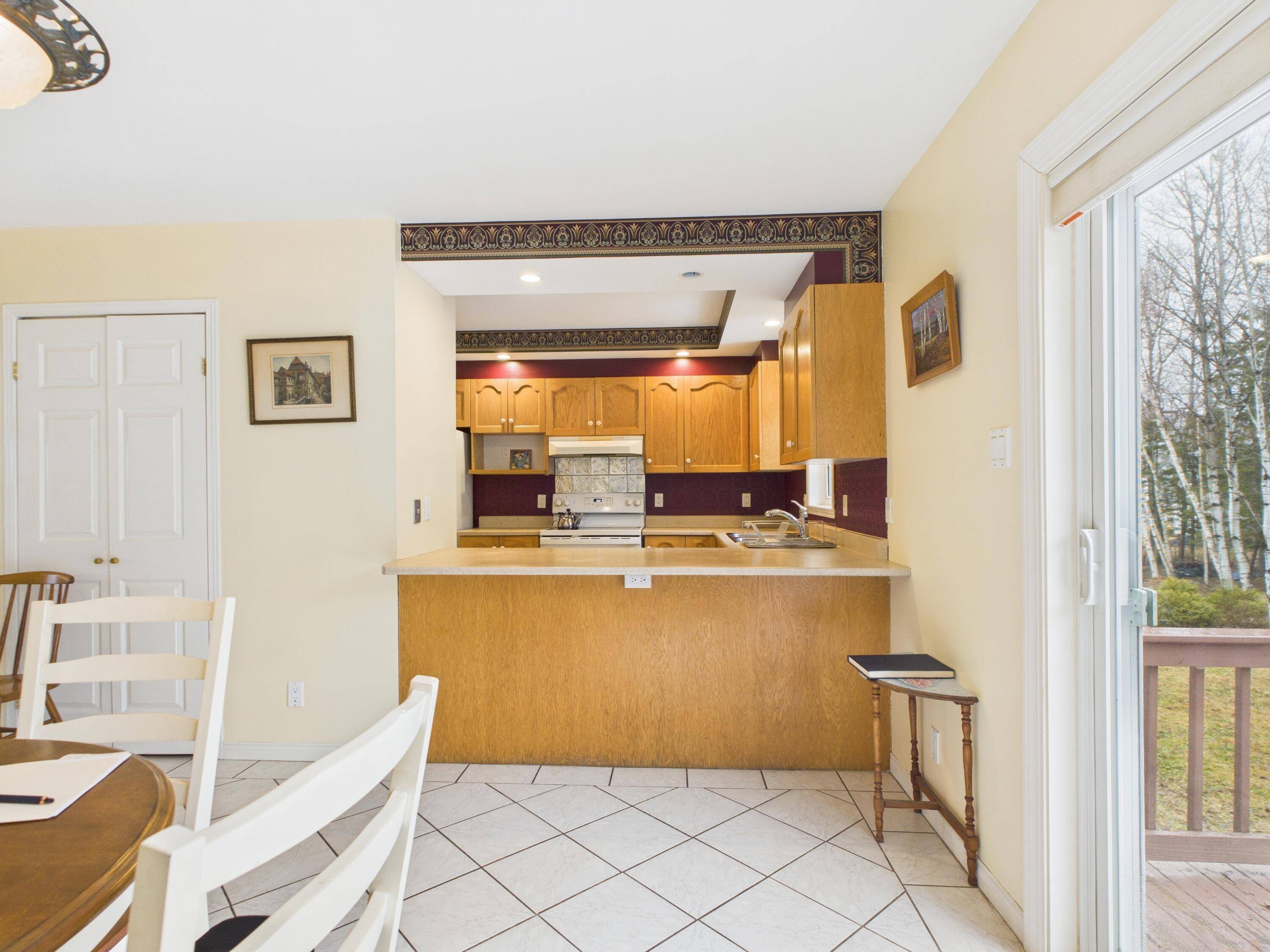 Madawaska, ME 04756,274 19th AVE