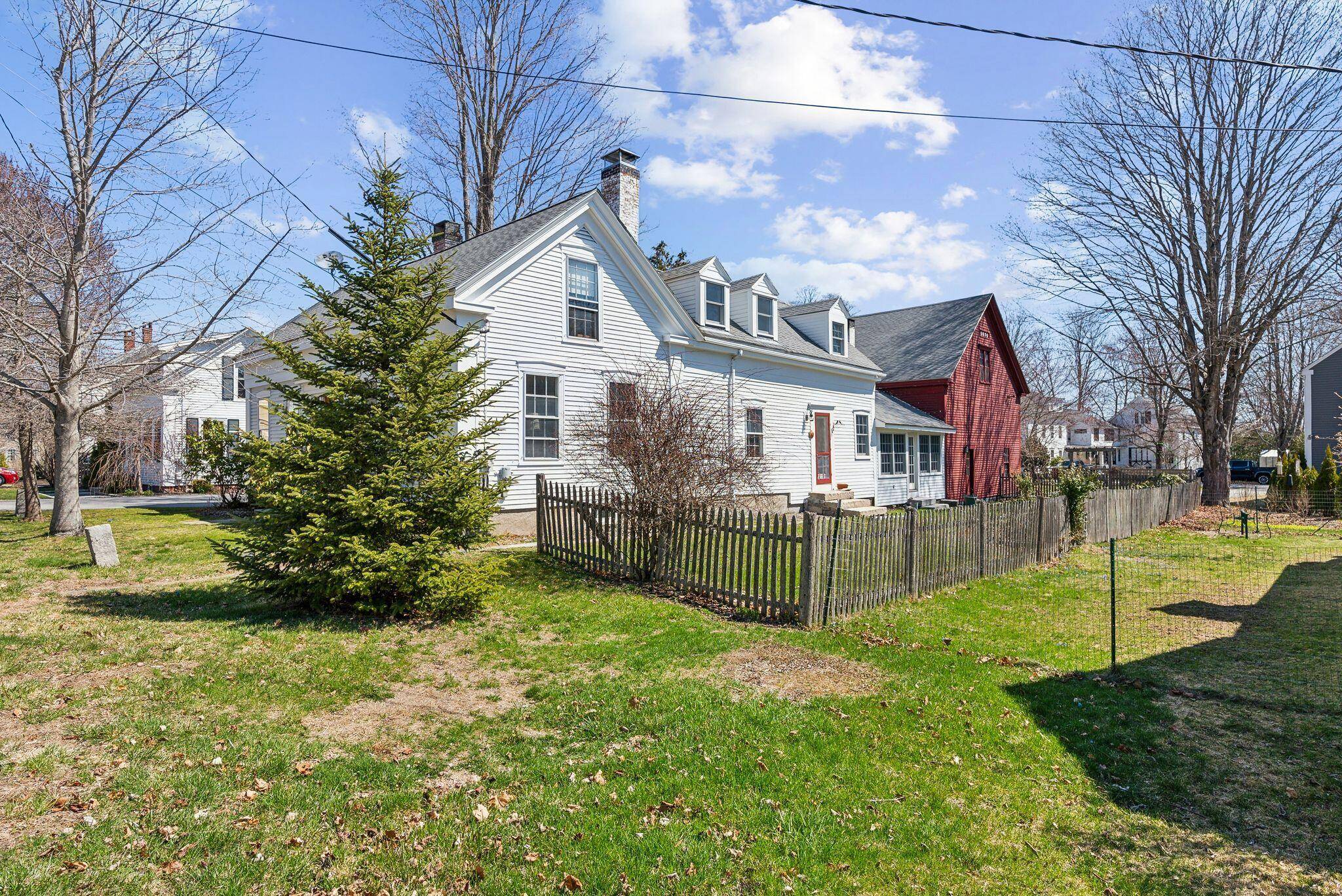 Yarmouth, ME 04096,62 W Elm ST