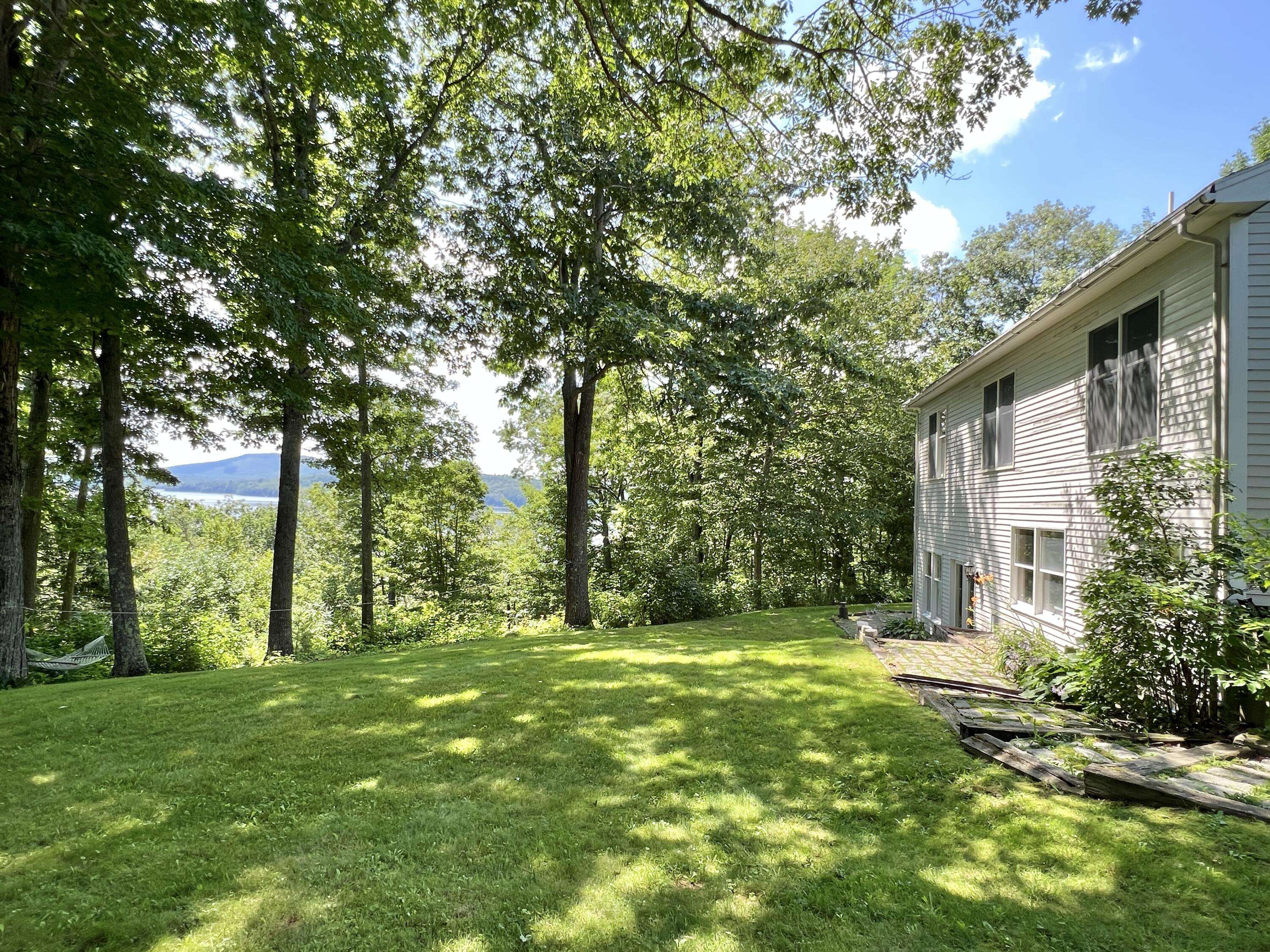 Bucksport, ME 04416,64 Kenney DR