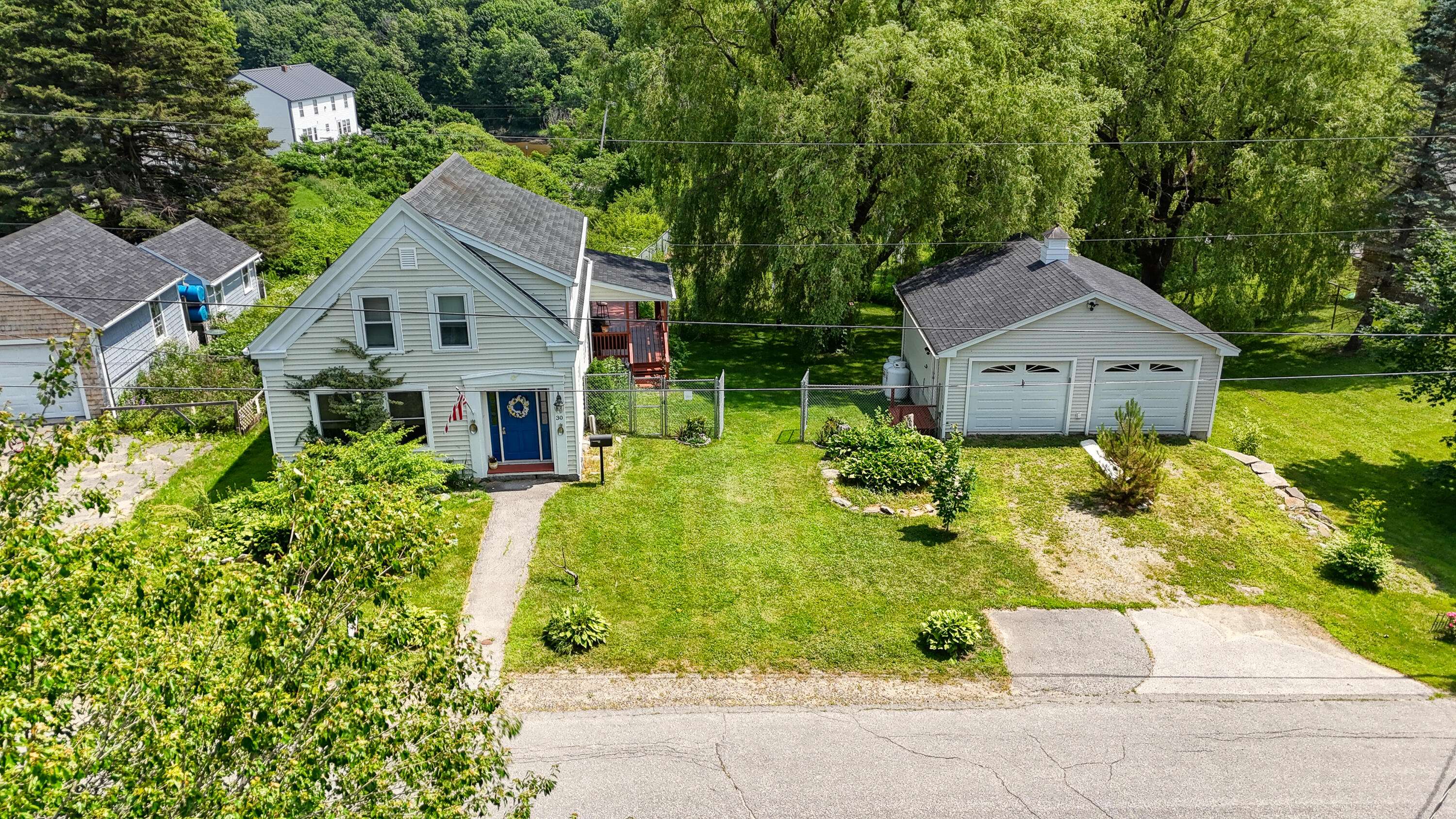 Thomaston, ME 04861,30 Pine ST