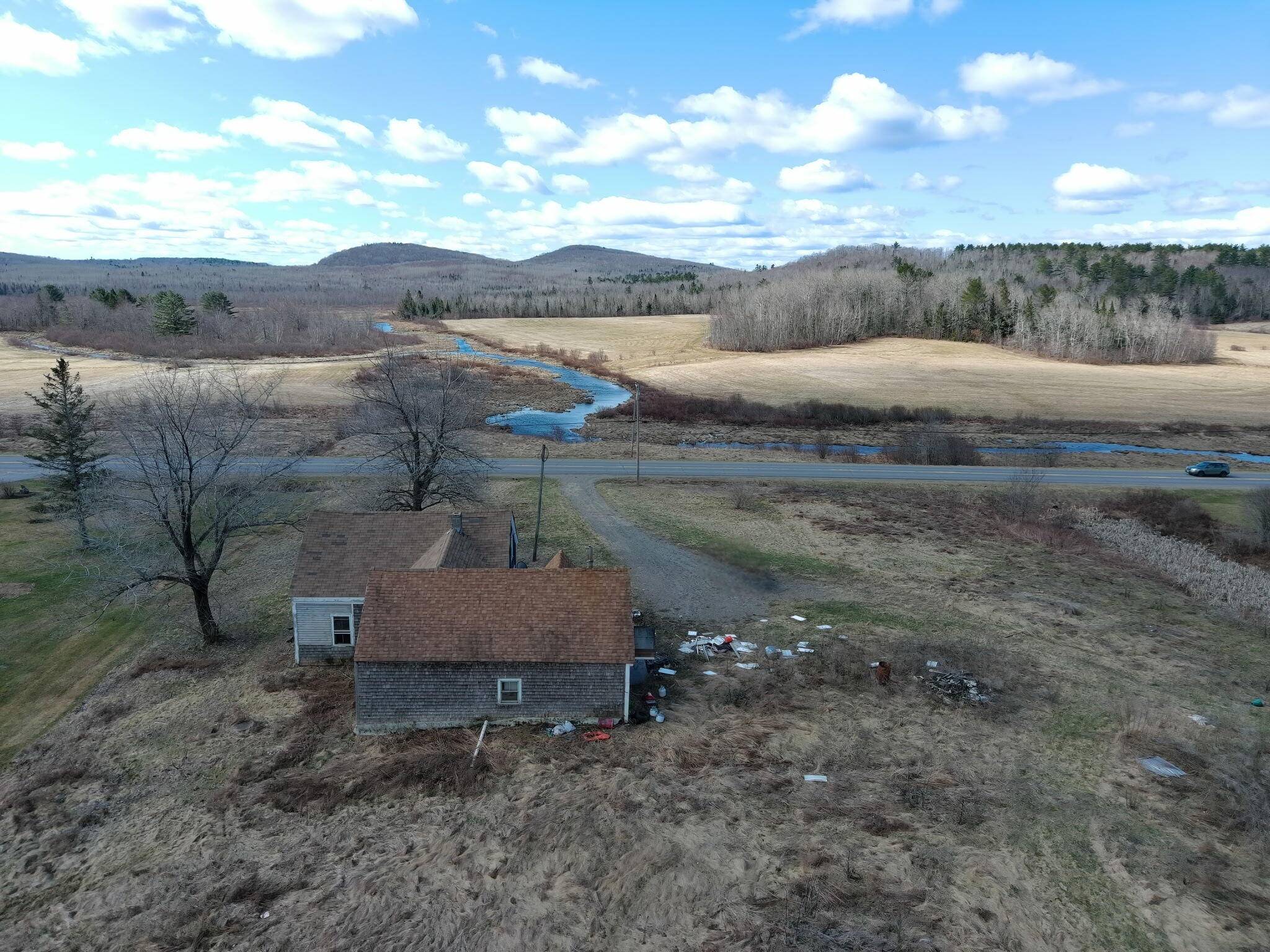 Frankfort, ME 04438,505 Loggin RD