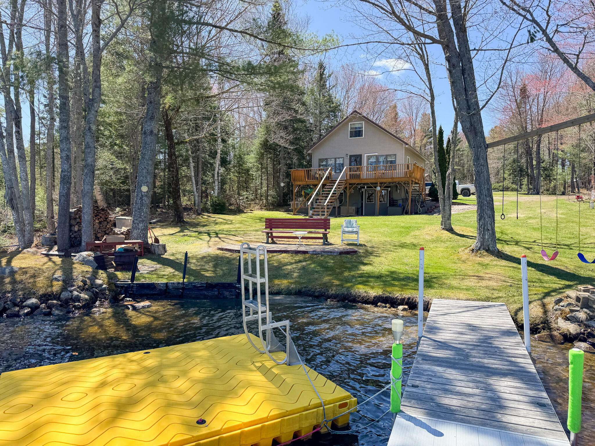 Lincoln, ME 04457,22 Cedar LN