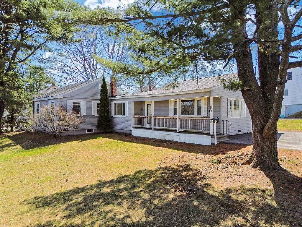Bangor, ME 04401,10 Field ST