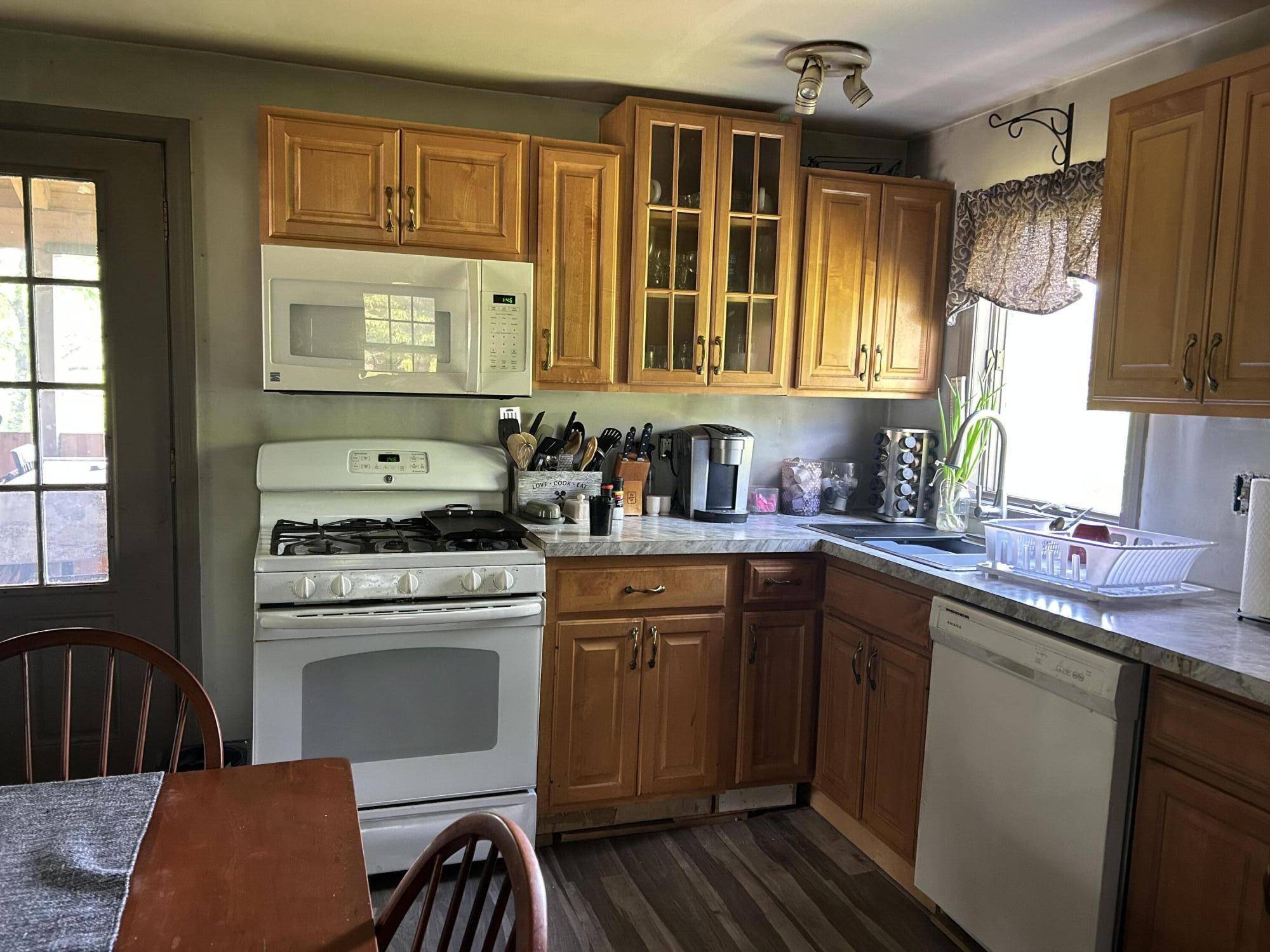 Medford, ME 04463,27 Trestle RD