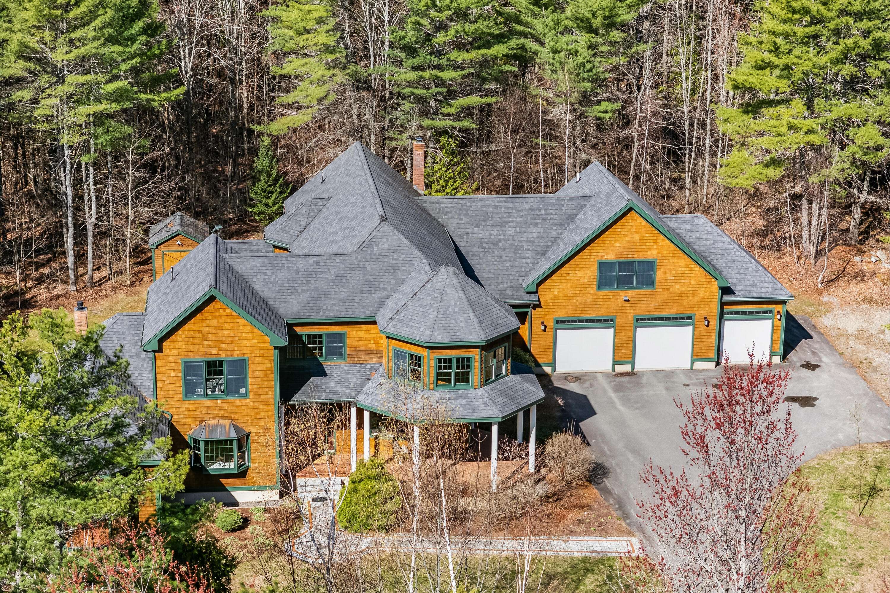 Bangor, ME 04401,1026 Essex ST