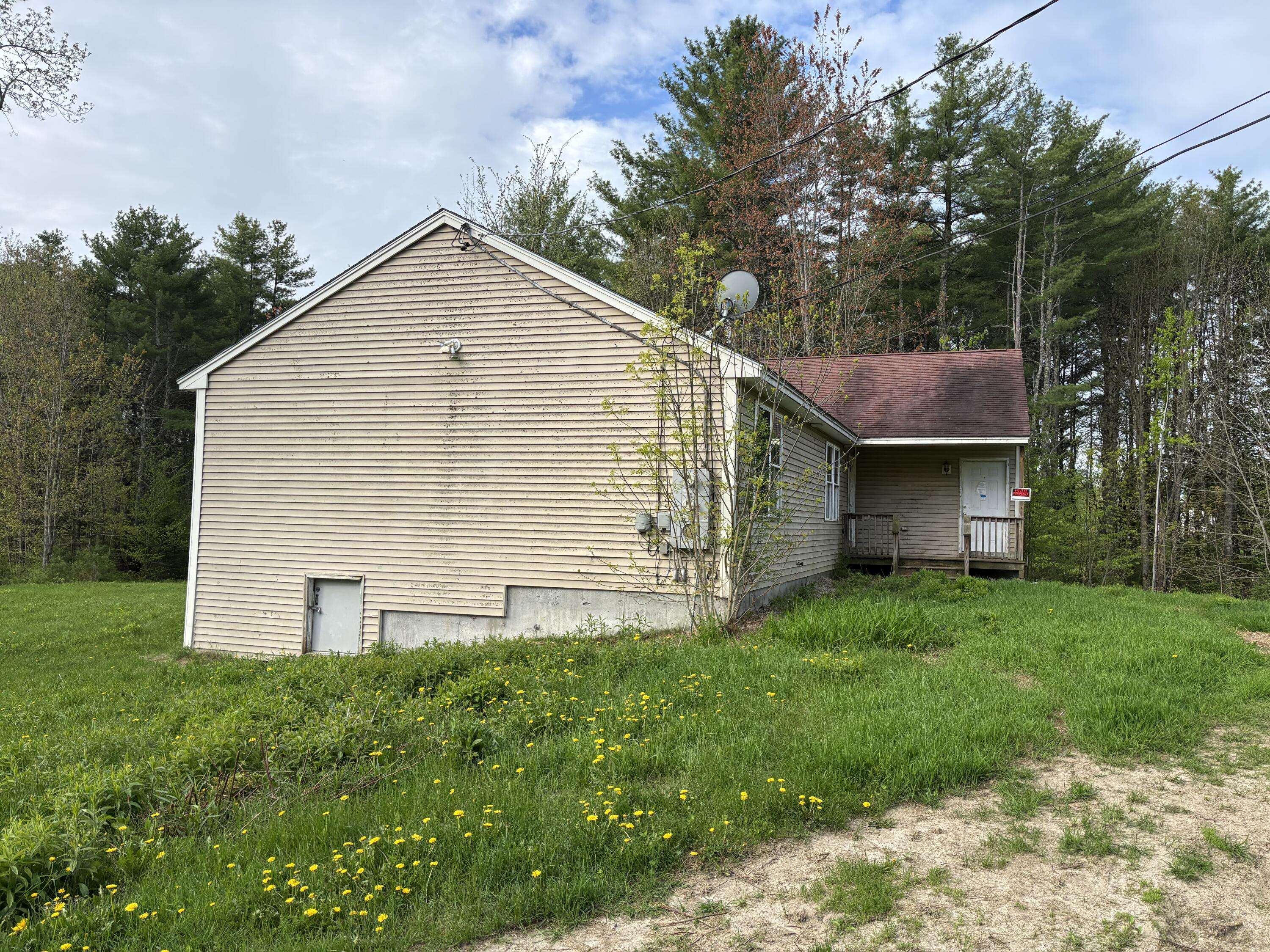 Gray, ME 04039,12 Karen DR
