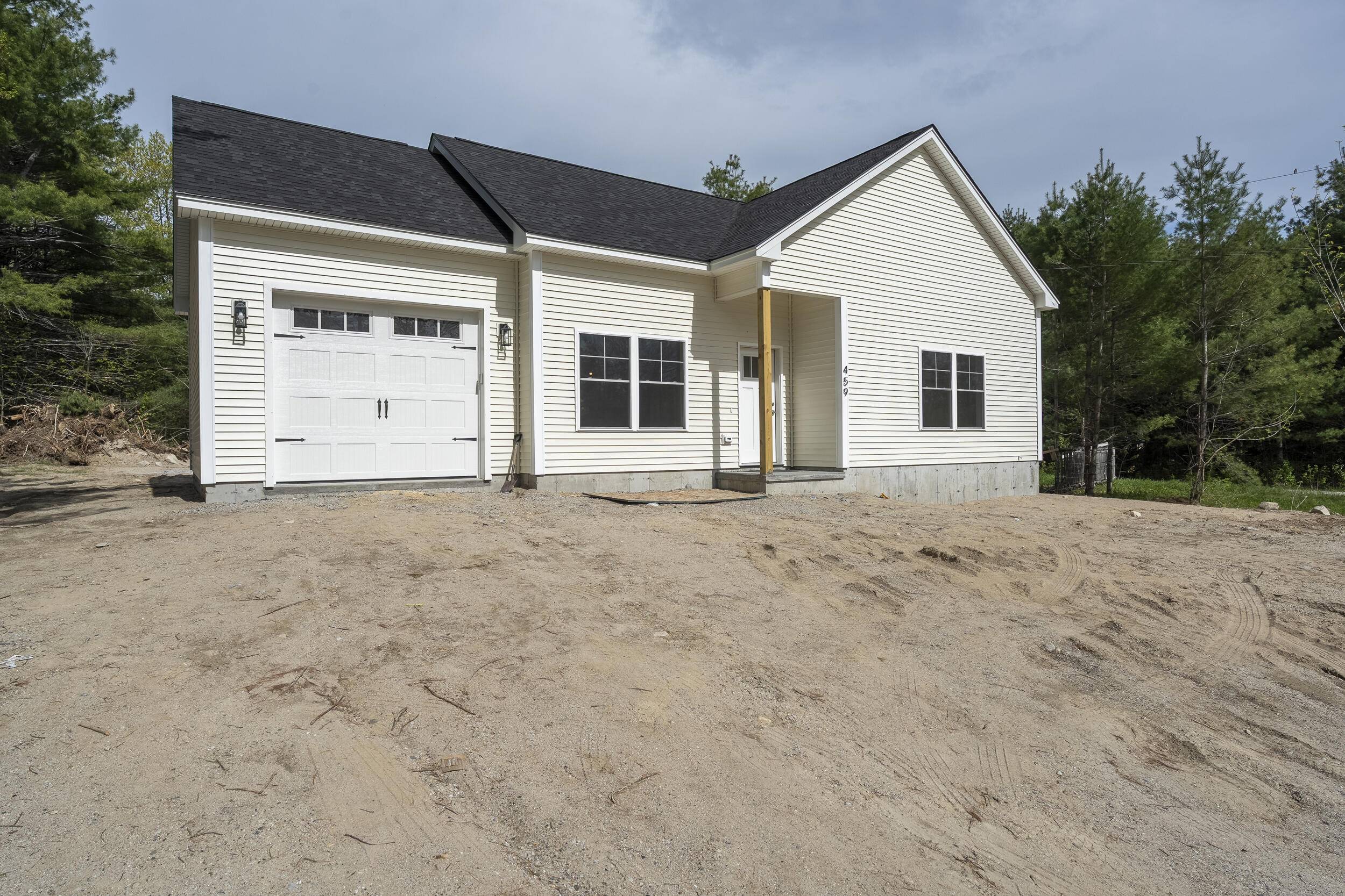 Naples, ME 04055,459 Harrison RD