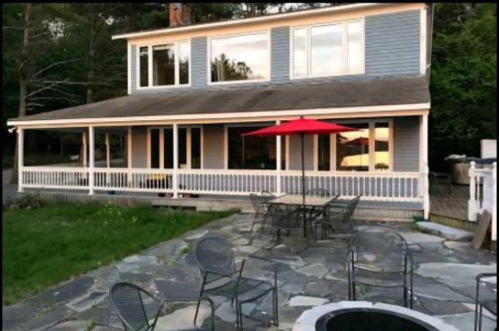 Standish, ME 04084,72 Sand Beach RD