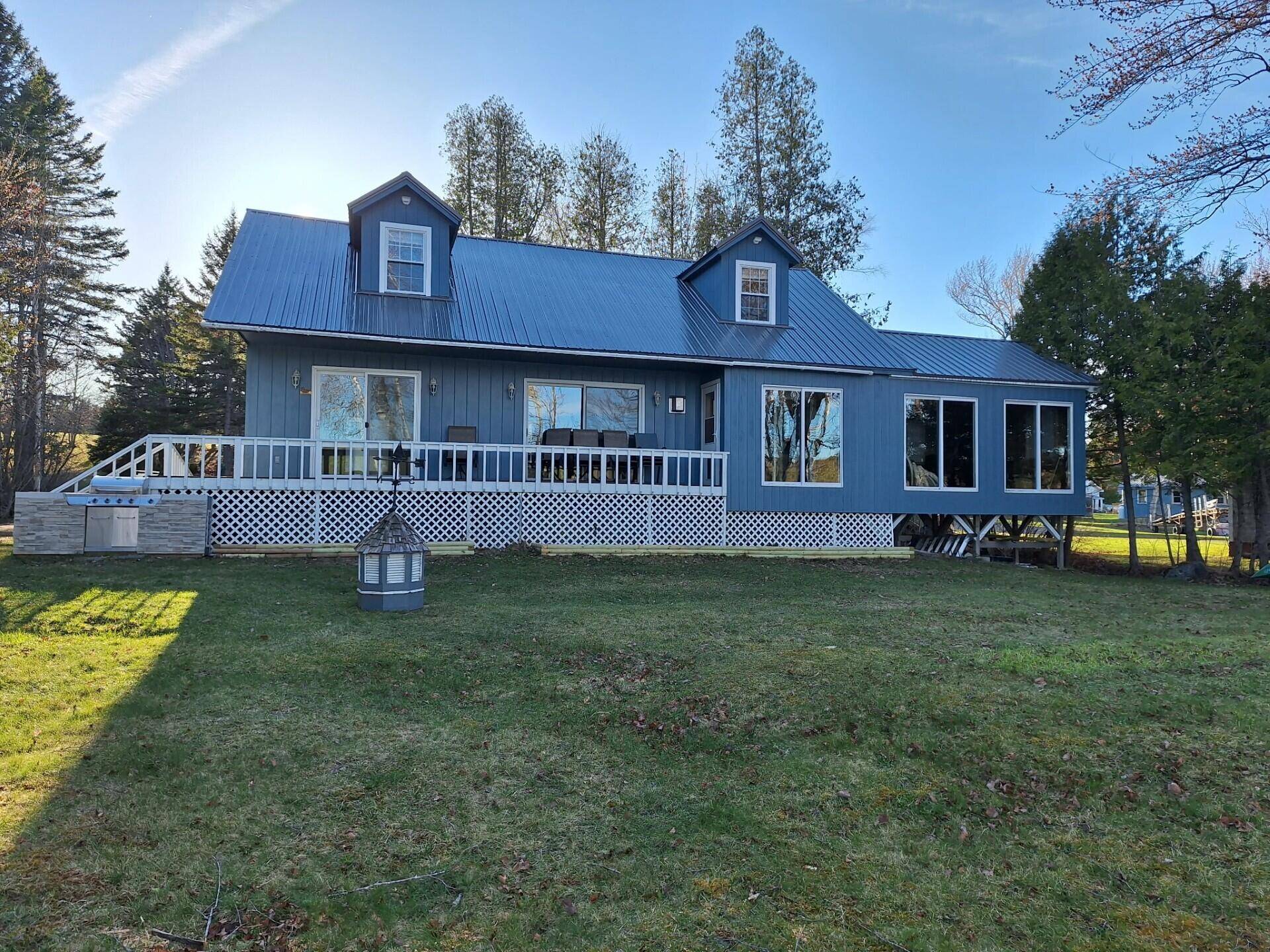 Orient, ME 04471,17 MacAllister Cove RD