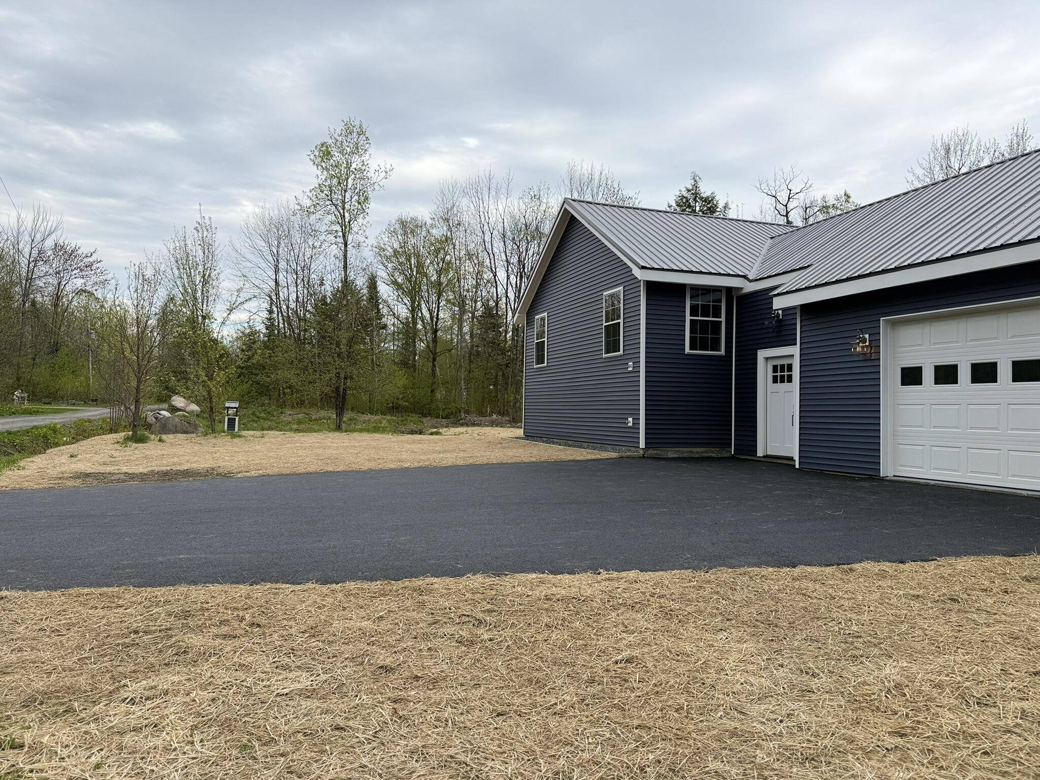 Clinton, ME 04927,44 Whitten RD