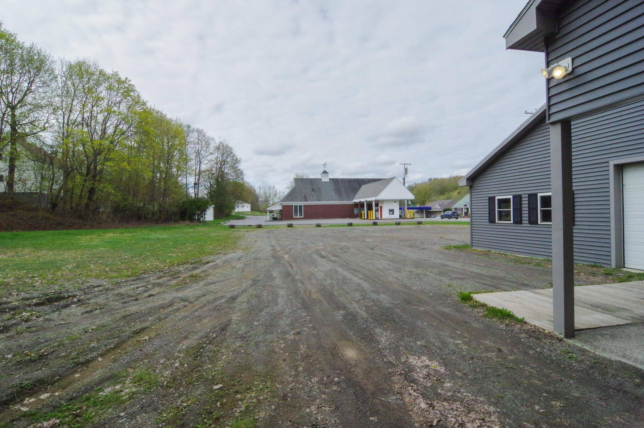 Dexter, ME 04930,97 Church ST
