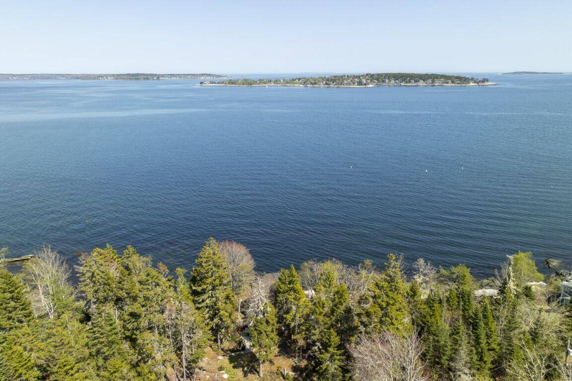 Southport, ME 04576,67 Breakneck Hill RD