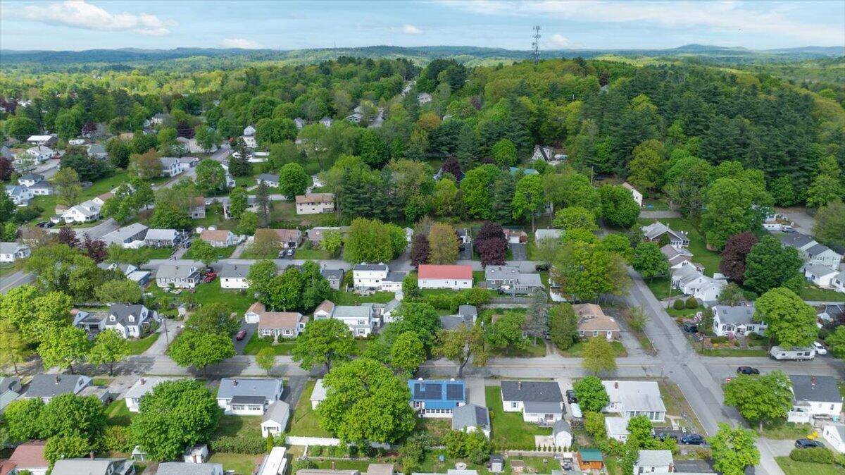 Lewiston, ME 04240,25 Biron AVE