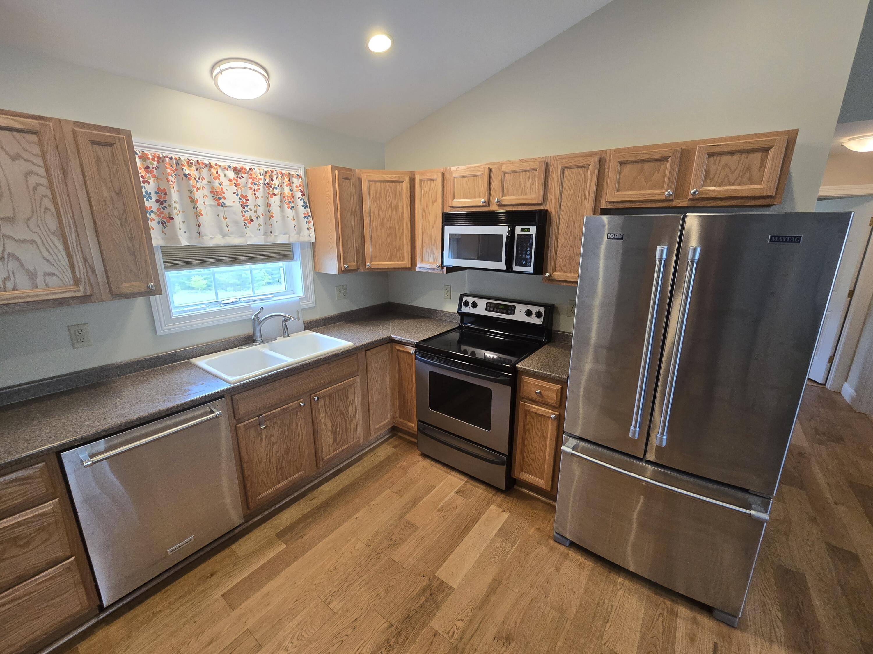 Bangor, ME 04401,101 Streamside LN #21
