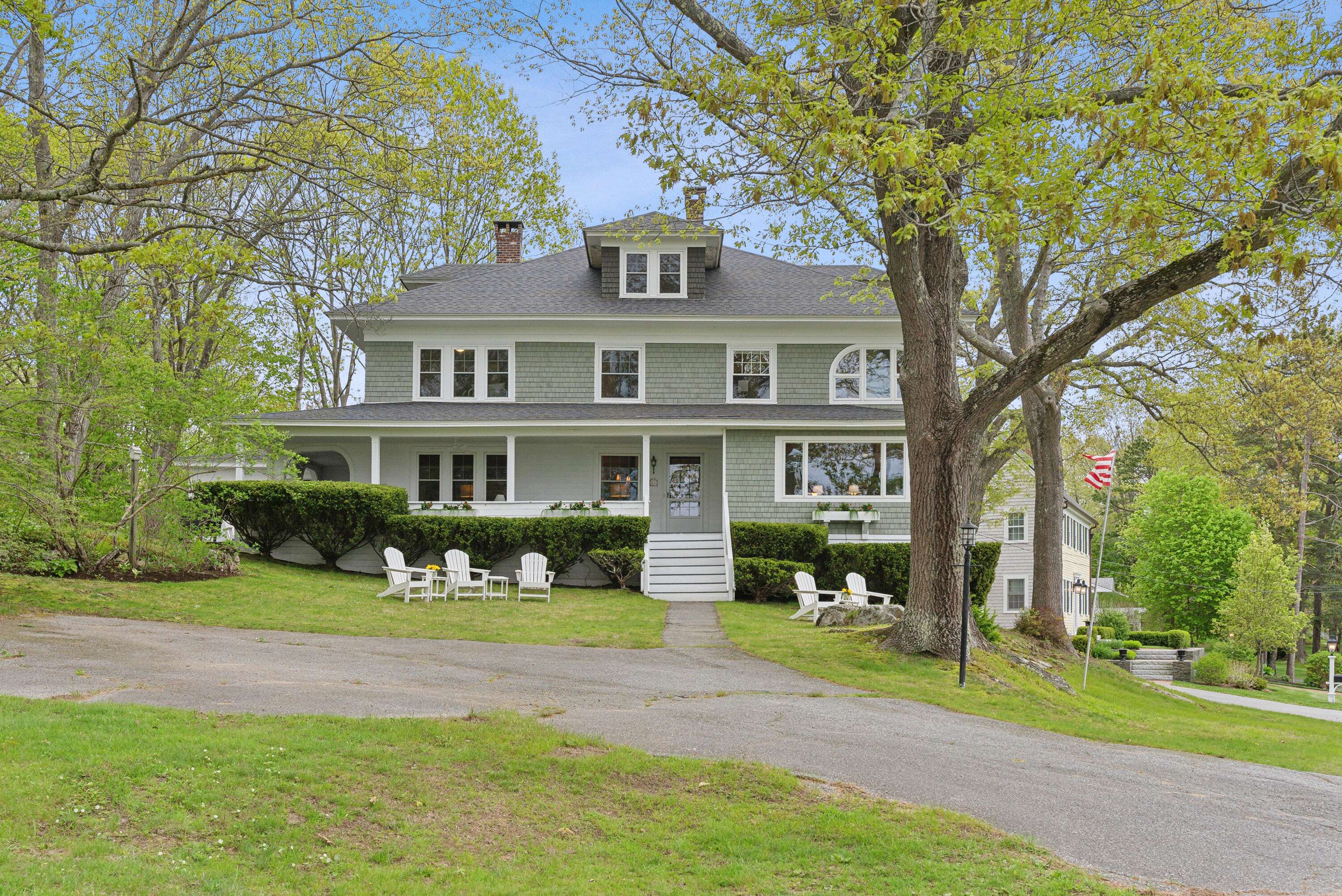 Kennebunk, ME 04043,14 Oak ST