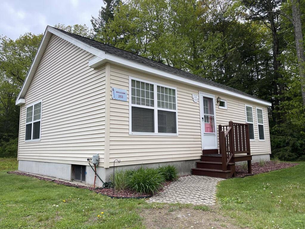 Wells, ME 04090,412 Post RD #253