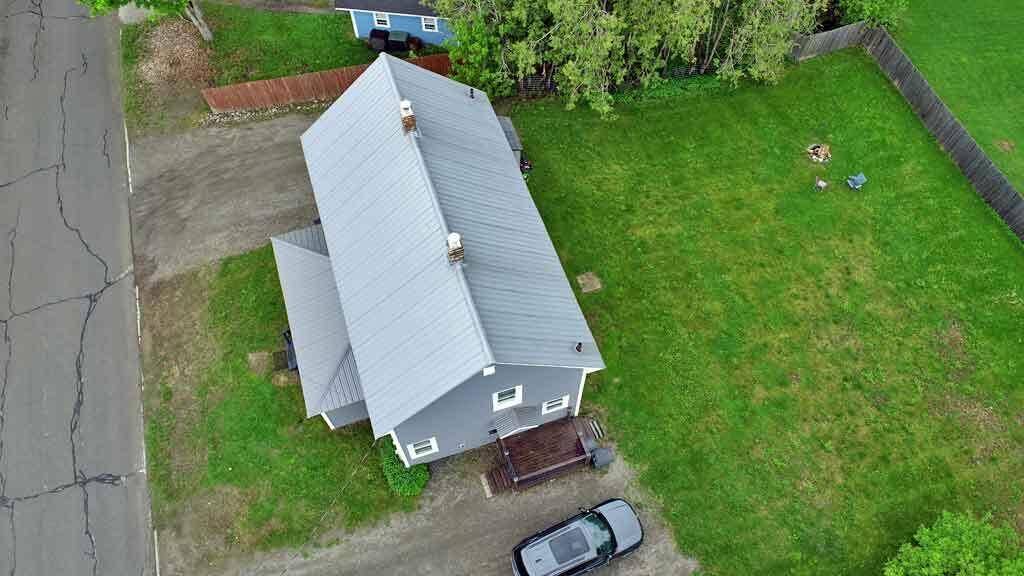 Houlton, ME 04730,29 Columbia ST