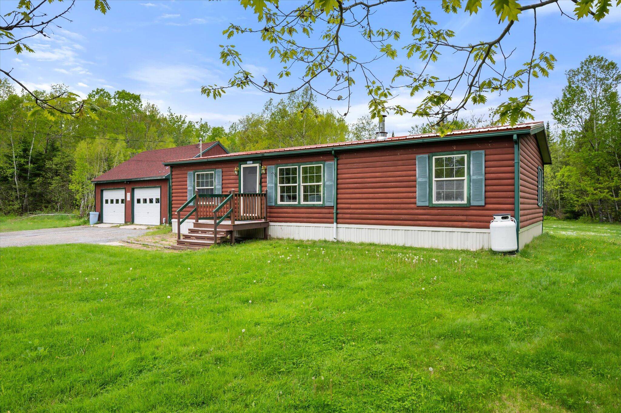 Winterport, ME 04496,27 Fisher RD