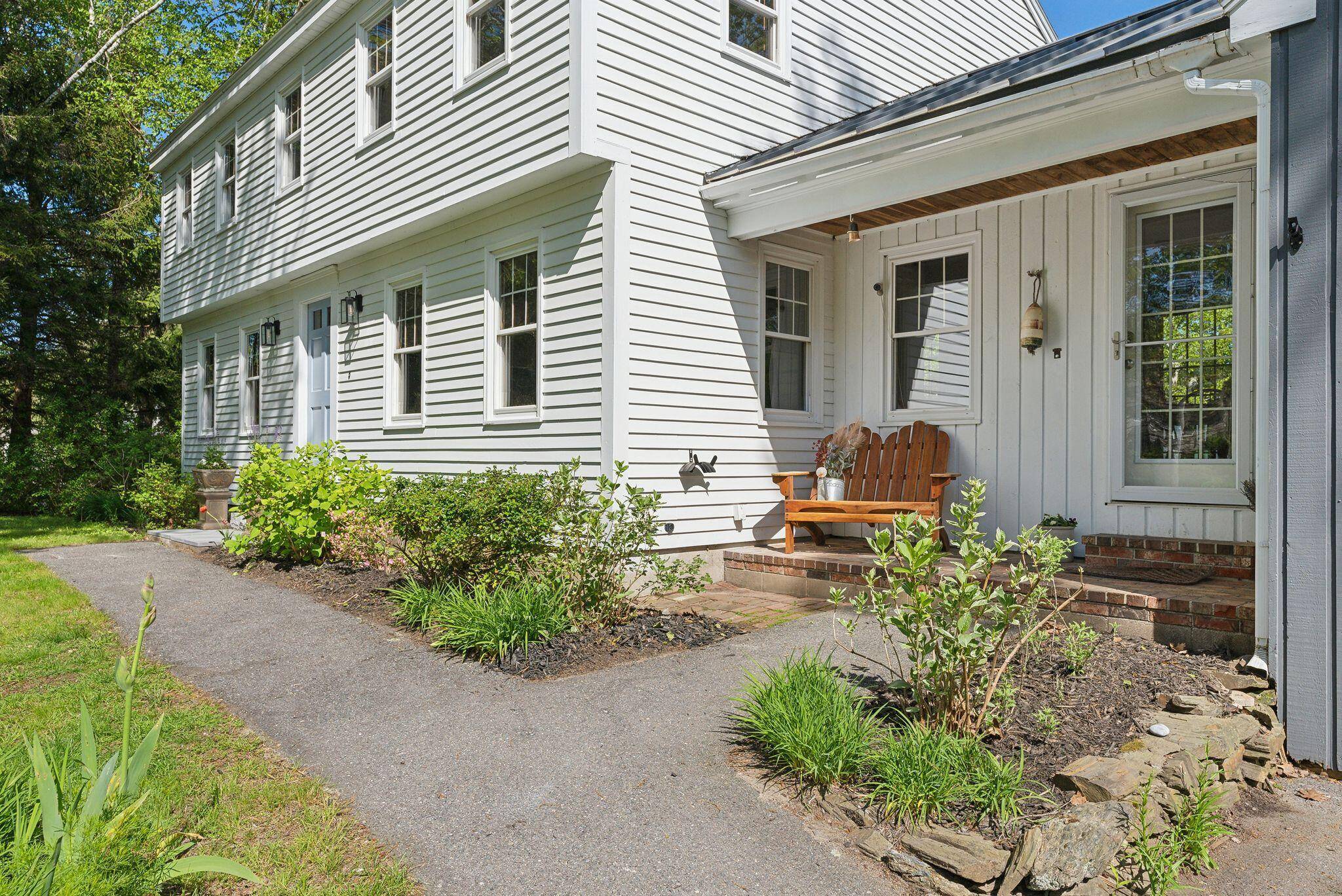 Cape Elizabeth, ME 04107,26 Hunts Point RD
