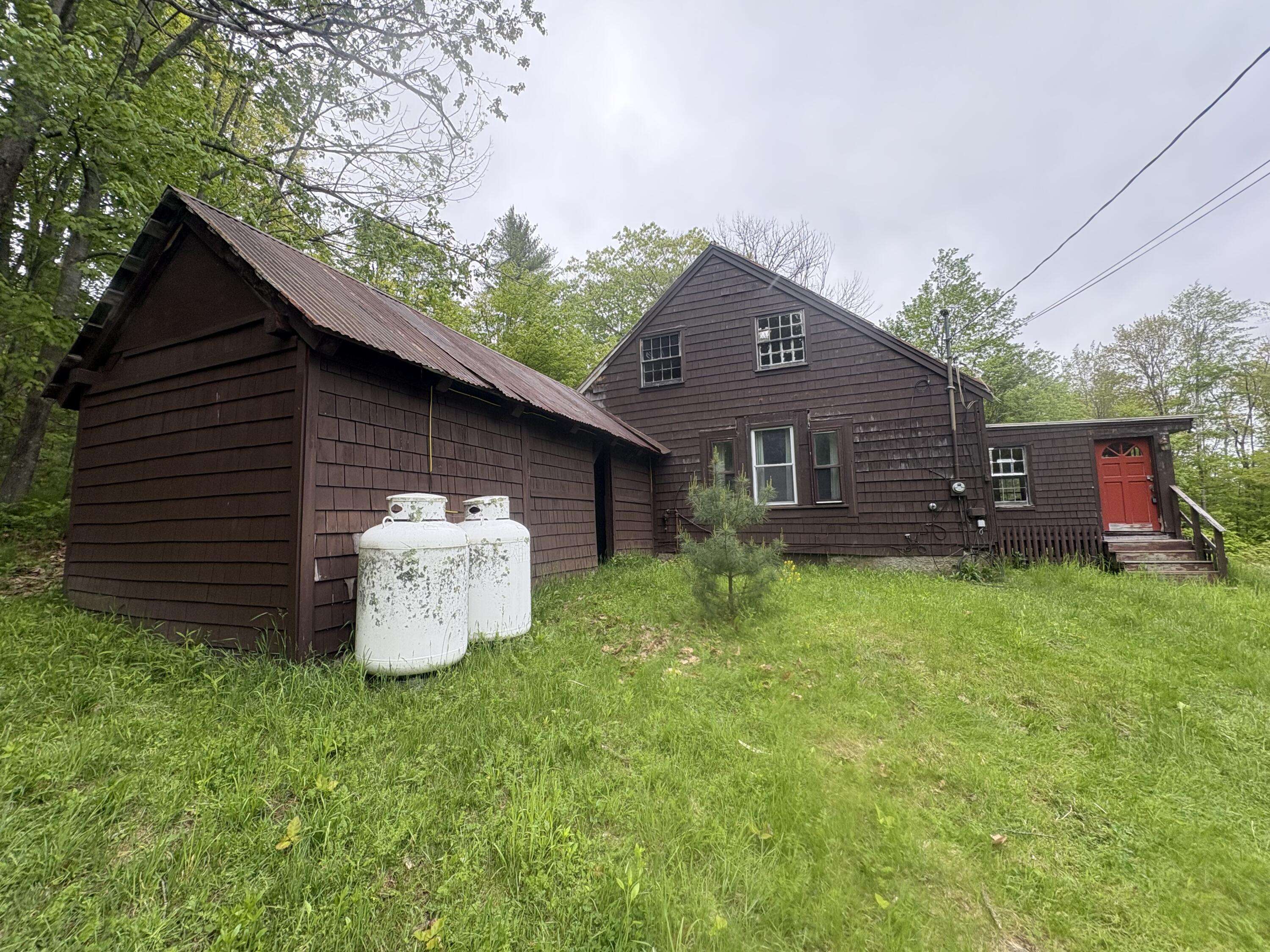 Sanford, ME 04083,15 Sawyer LN