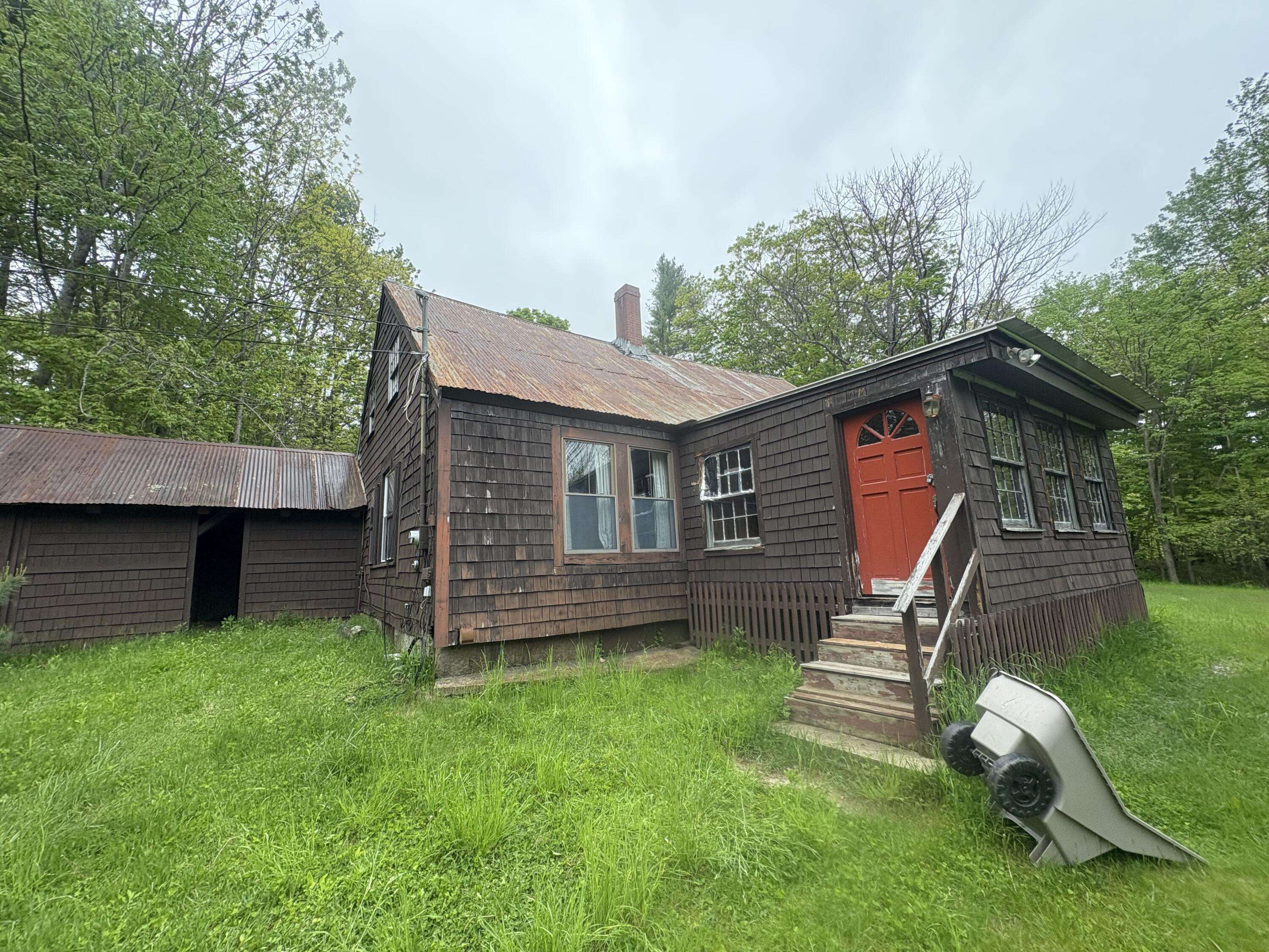 Sanford, ME 04083,15 Sawyer LN
