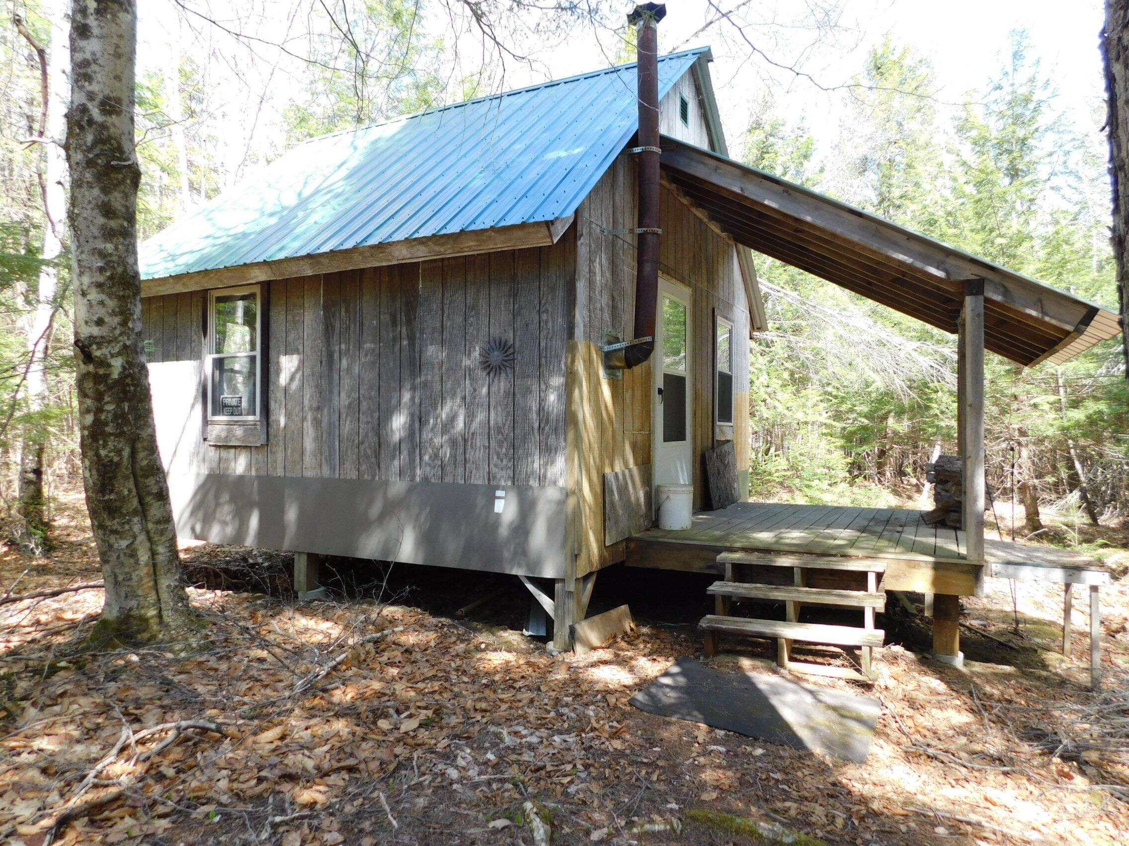 Mercer, ME 04957,157 Bradley LN