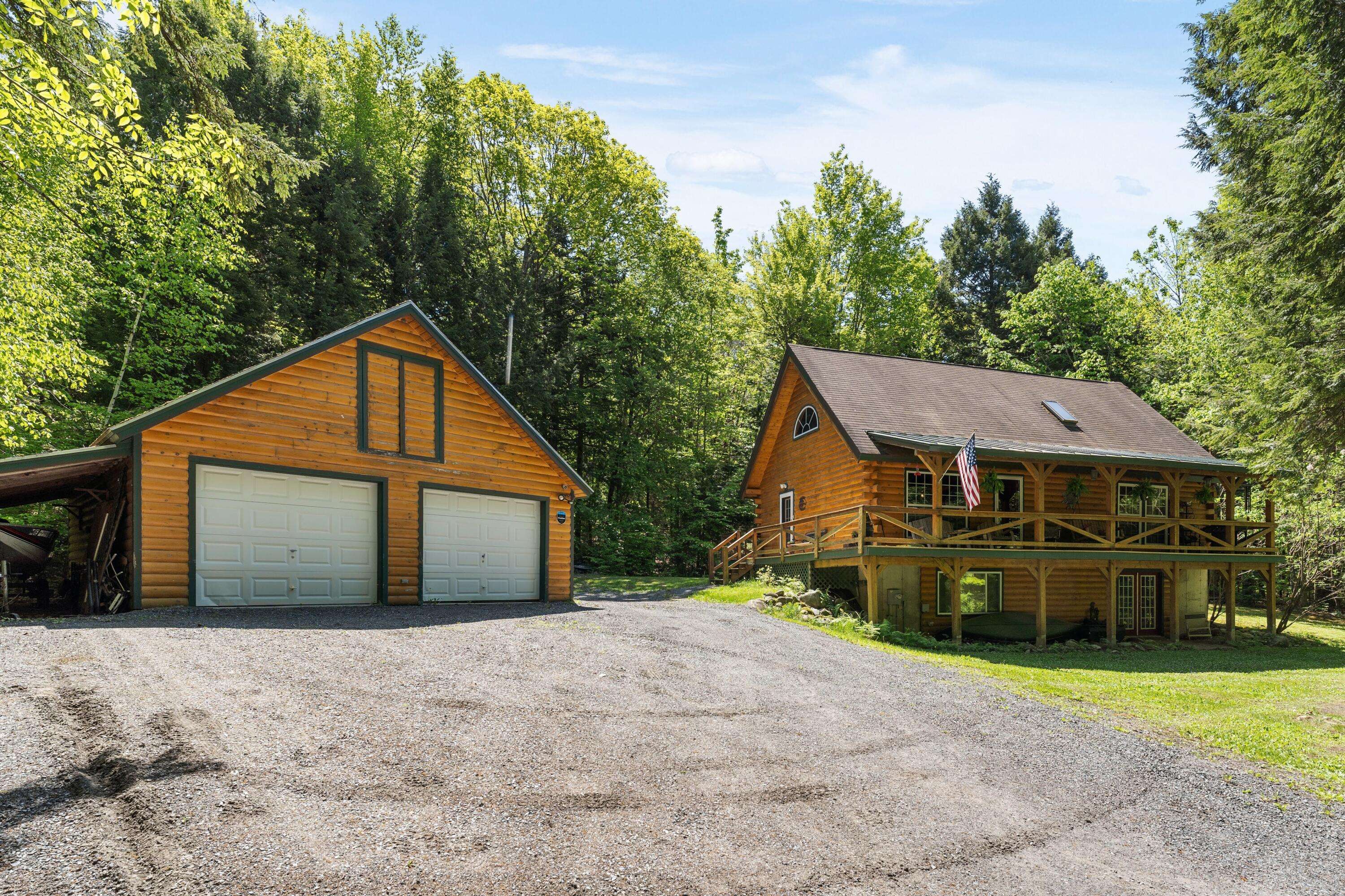 Vassalboro, ME 04989,2451 Riverside DR