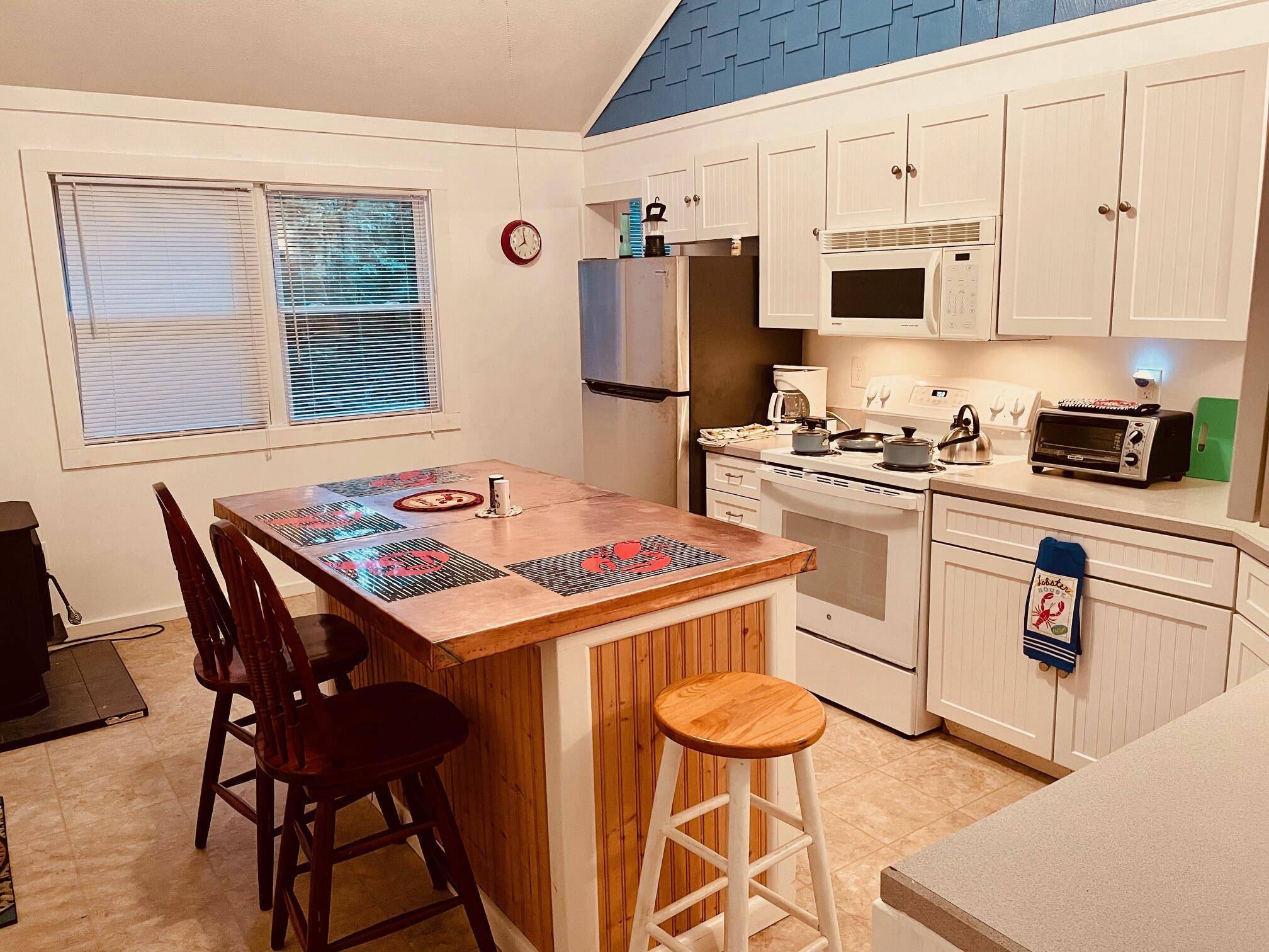 Georgetown, ME 04548,12 Spruce Gum LN