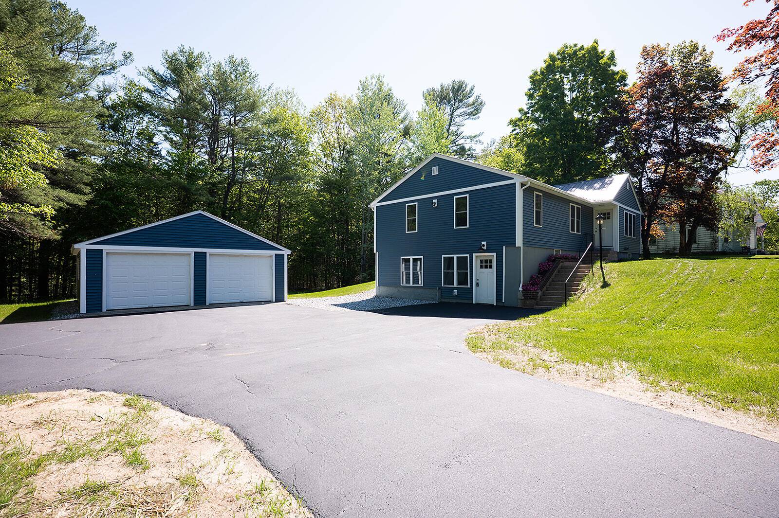Paris, ME 04281,74 Hebron RD