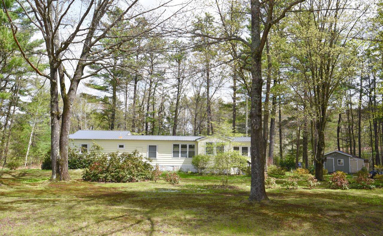 Lyman, ME 04002,8 Galaxy DR