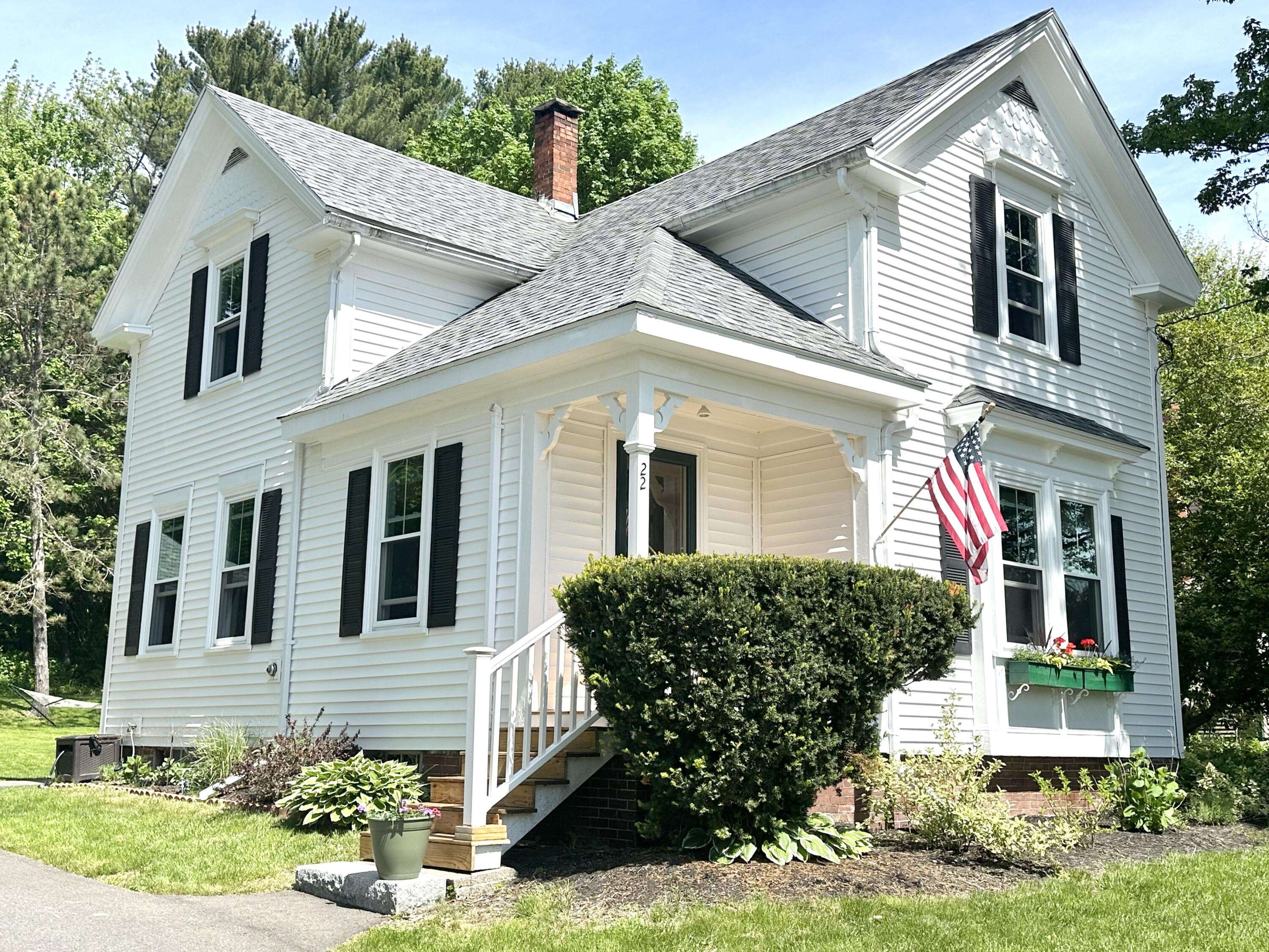 Newcastle, ME 04553,22 Mills RD