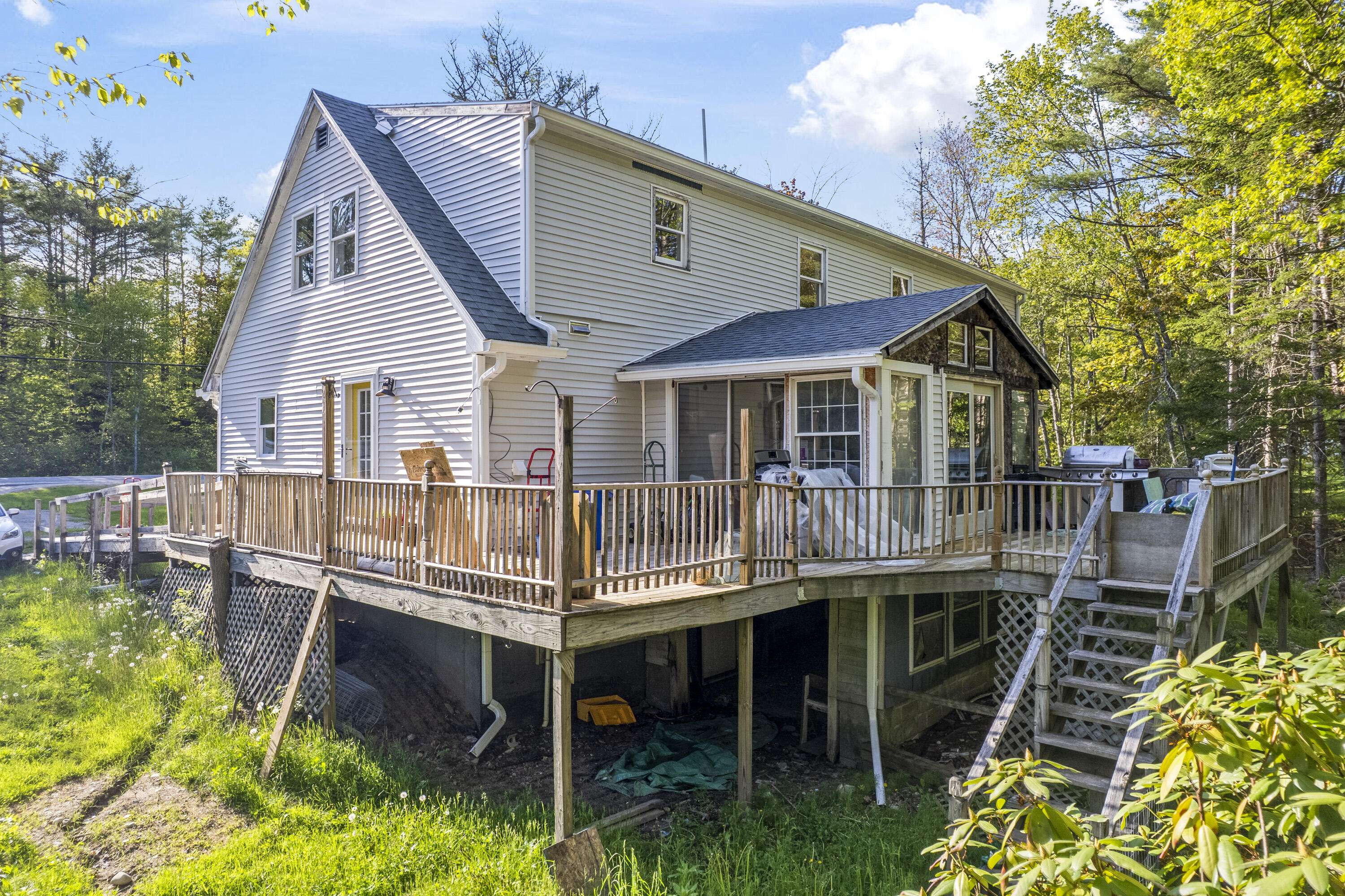 Bowdoinham, ME 04008,143 White RD