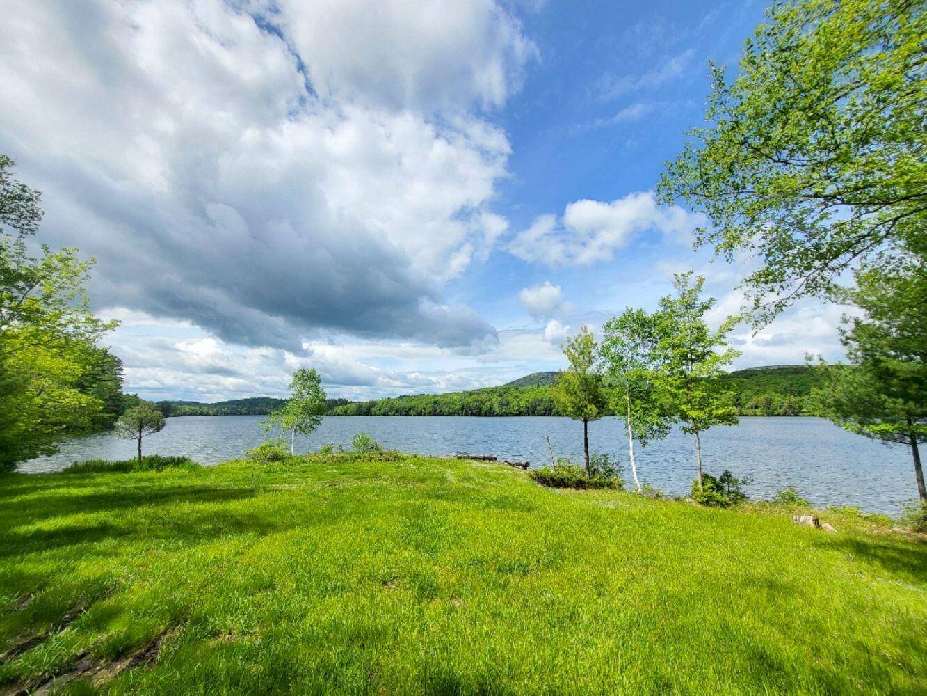 Wilton, ME 04294,16 Mellen LN