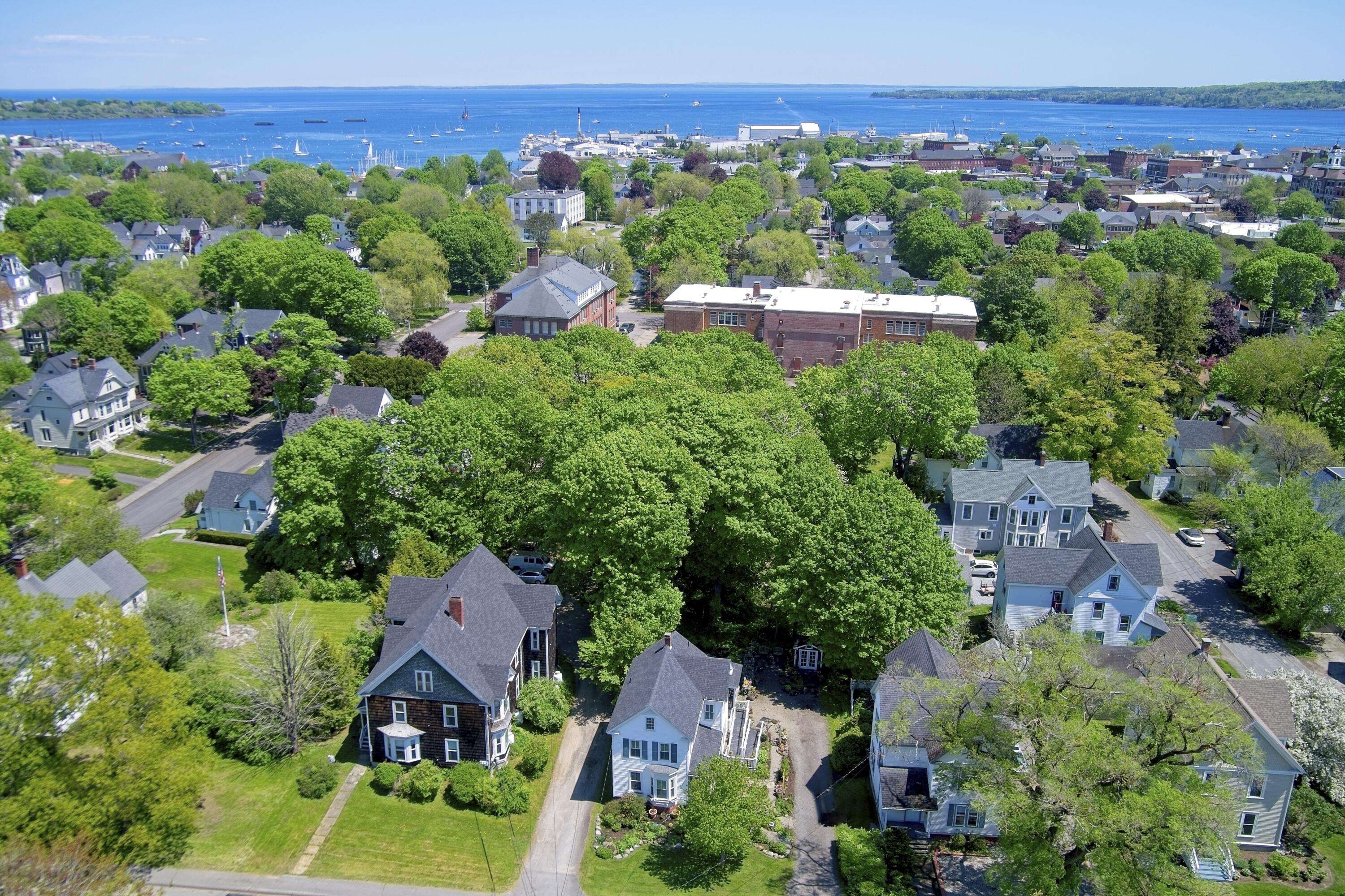Rockland, ME 04841,239 Broadway