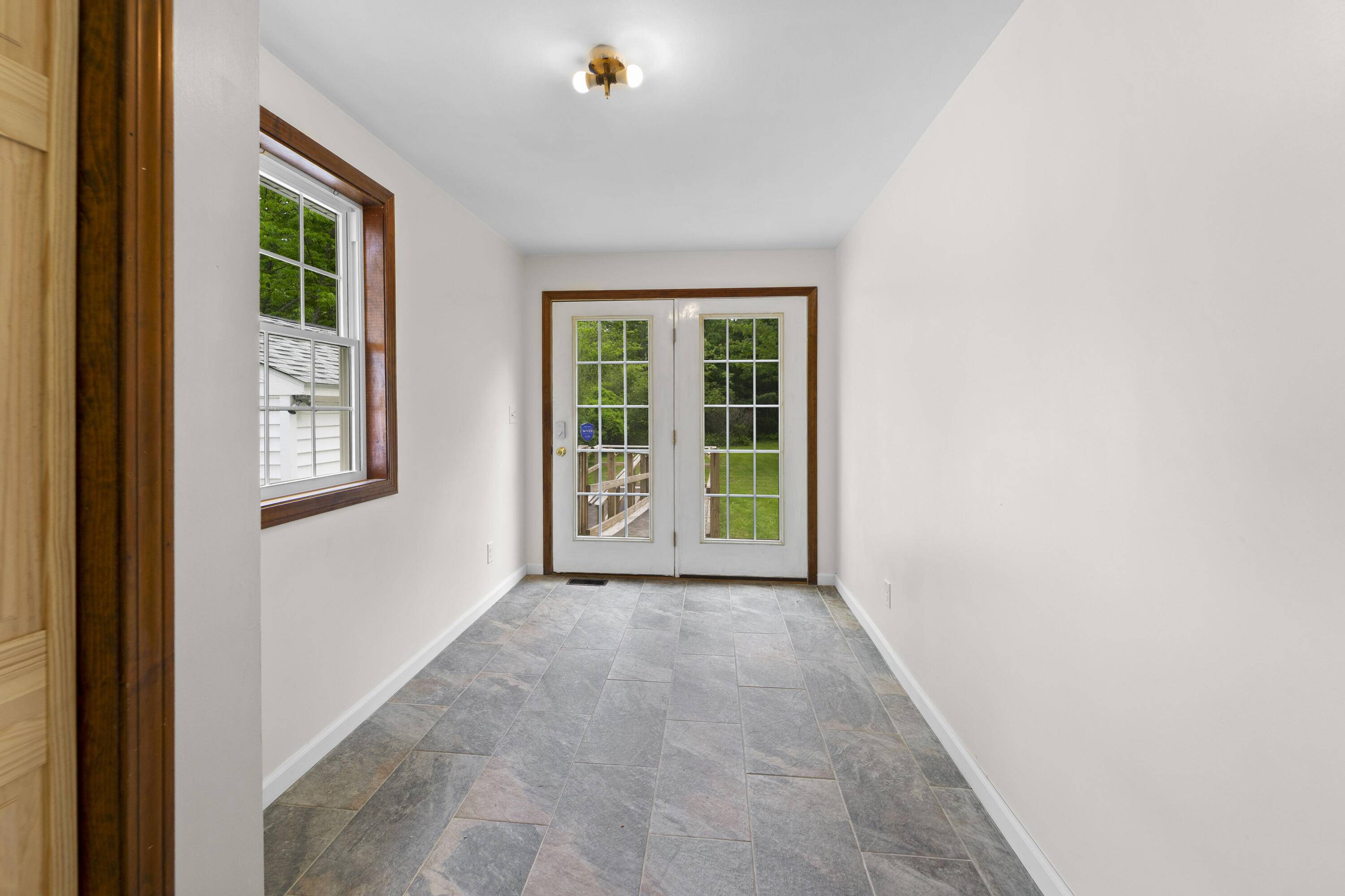 Orono, ME 04473,131 Forest AVE