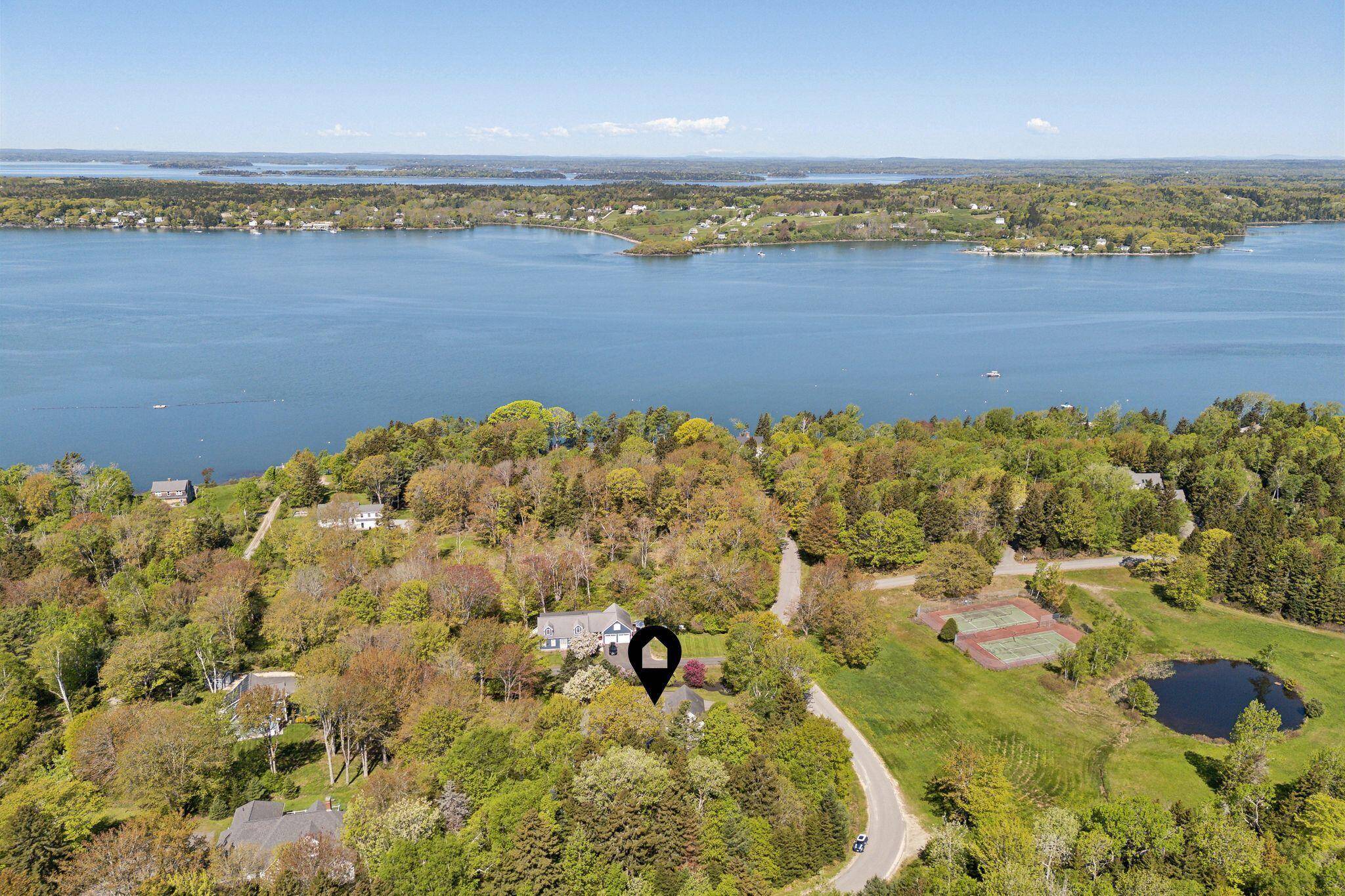 Harpswell, ME 04066,27 Dipper Cove RD