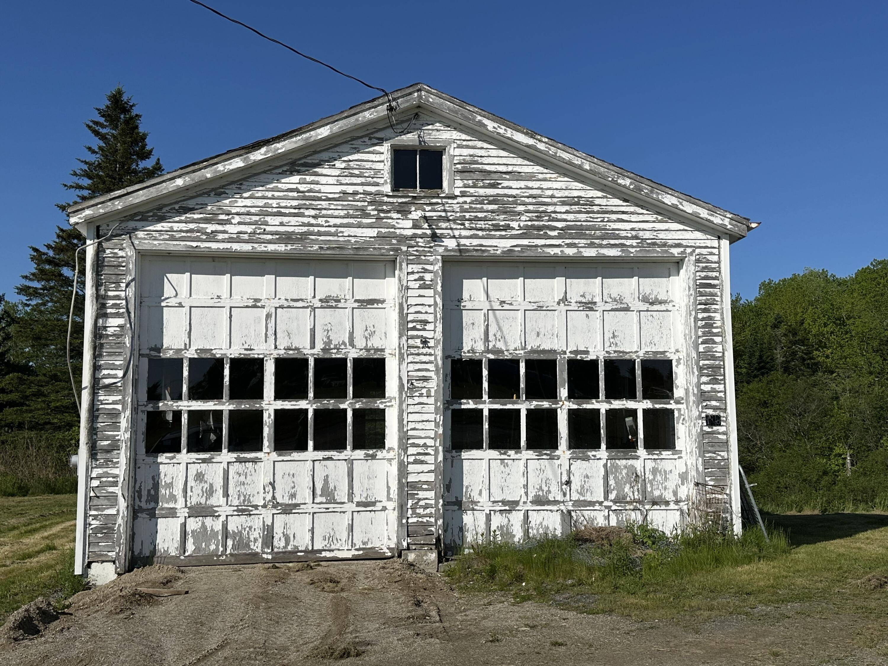 Ellsworth, ME 04605,198 Bangor RD