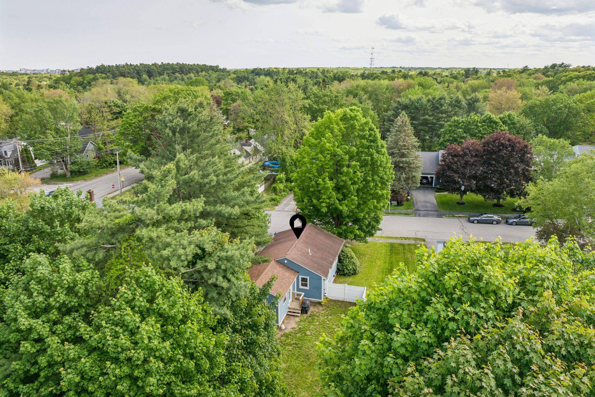 Portland, ME 04103,11 Meadow LN