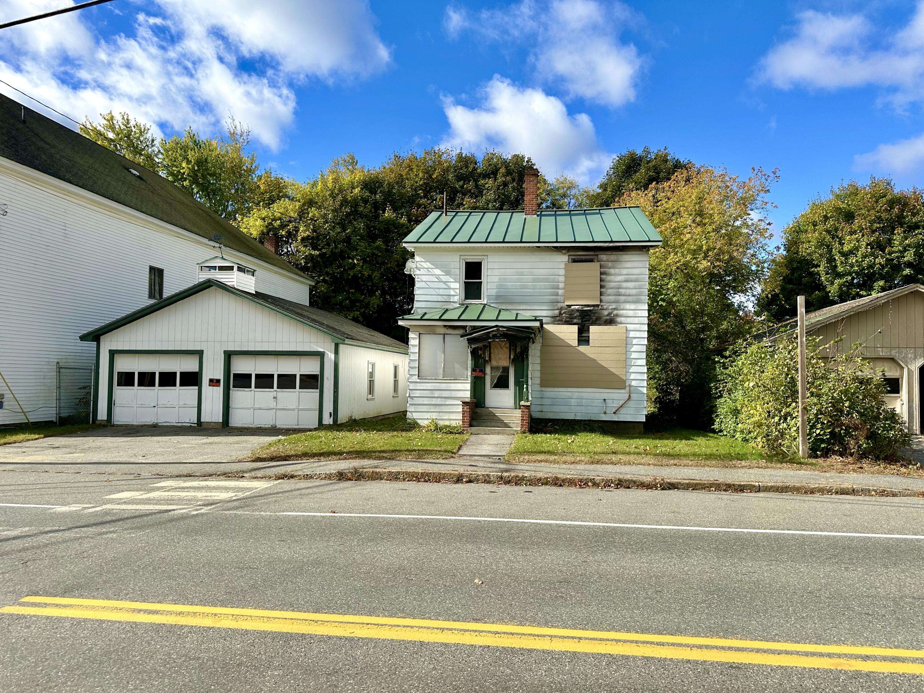 Mexico, ME 04257,35 Roxbury RD