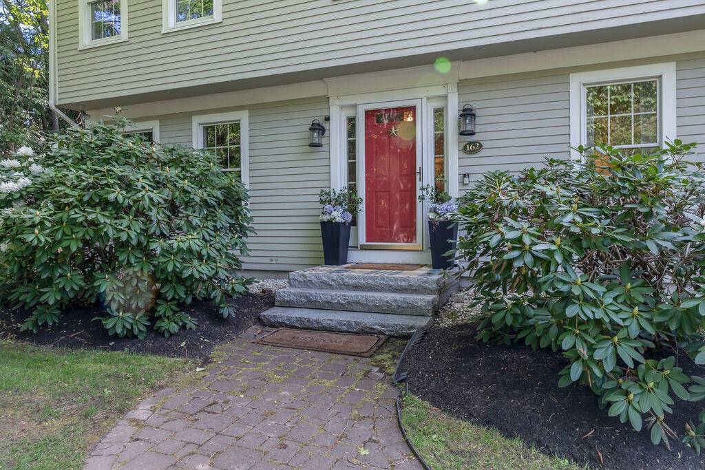 Yarmouth, ME 04096,162 Oakwood DR