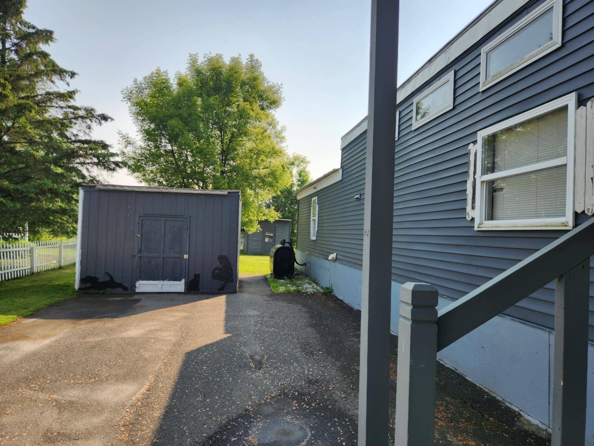 Clinton, ME 04927,113 Morrison AVE